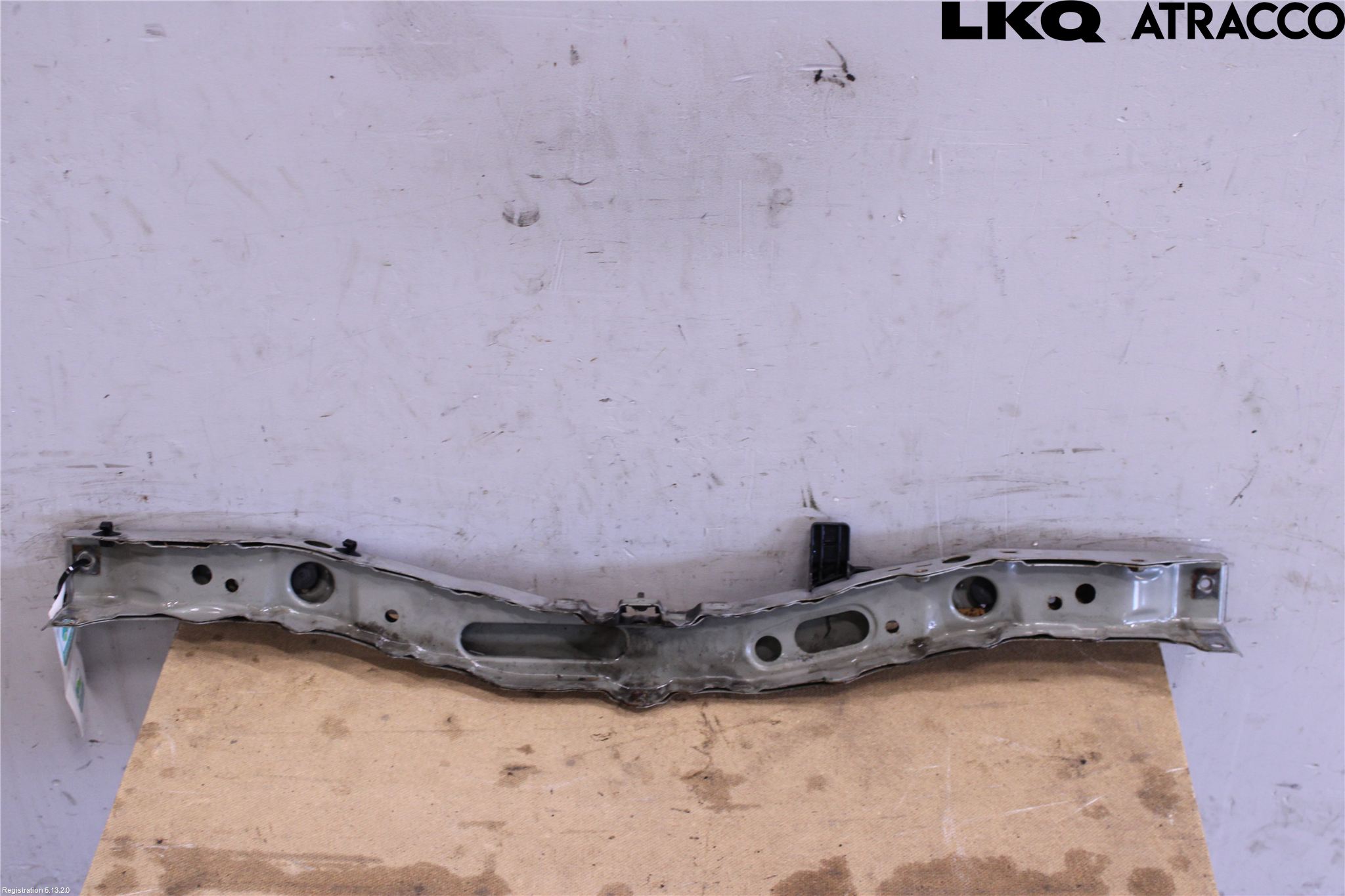 Toyota AURIS 13-19 Radiator Feste - Ramme - Bjelk