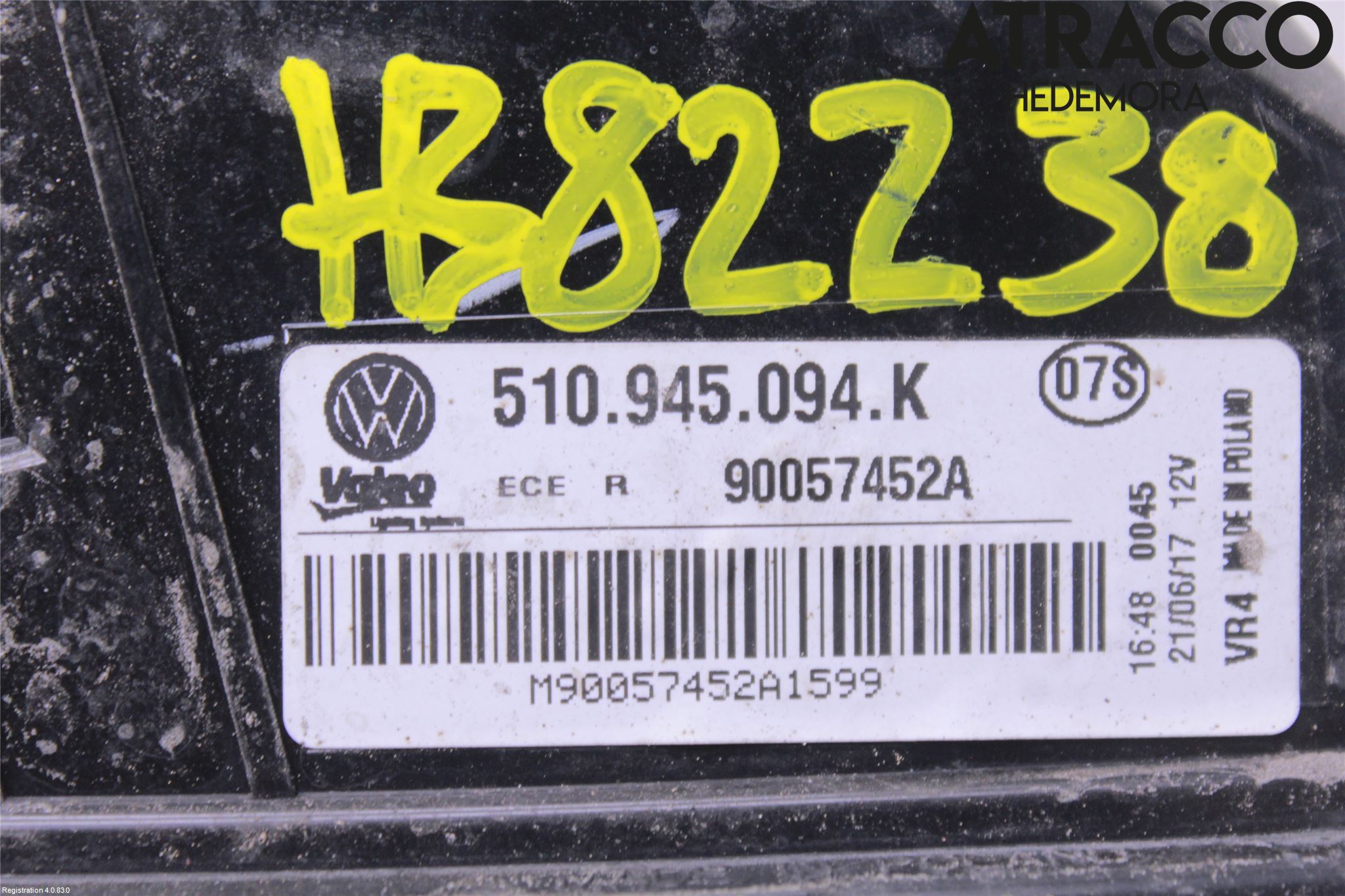 Volkswagen VW GOLF SPORTSVAN 15-20 Baklykt Høyre  På Luke(Indre)
