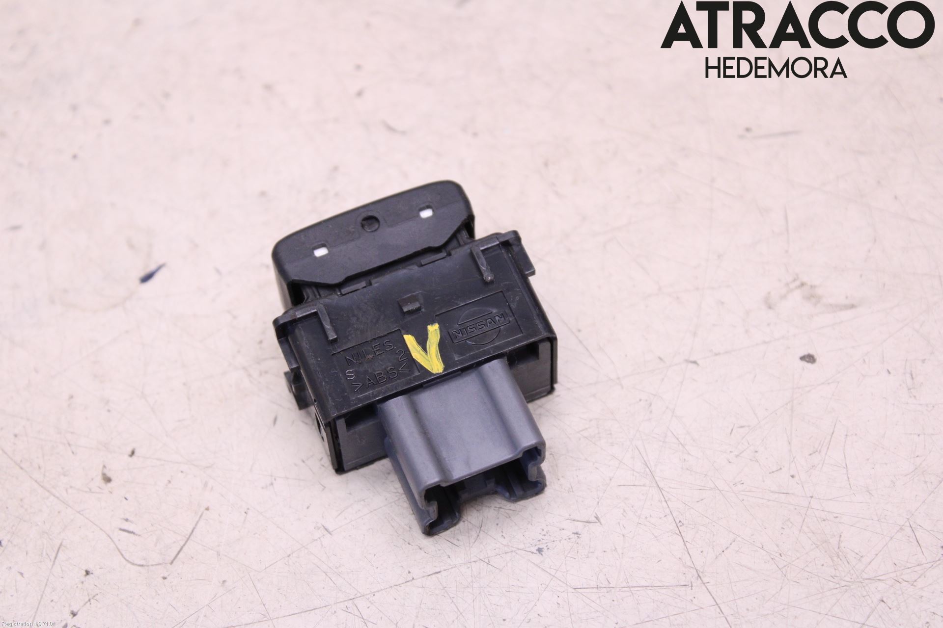 Nissan NAVARA 05-16 Bryter Varmesete