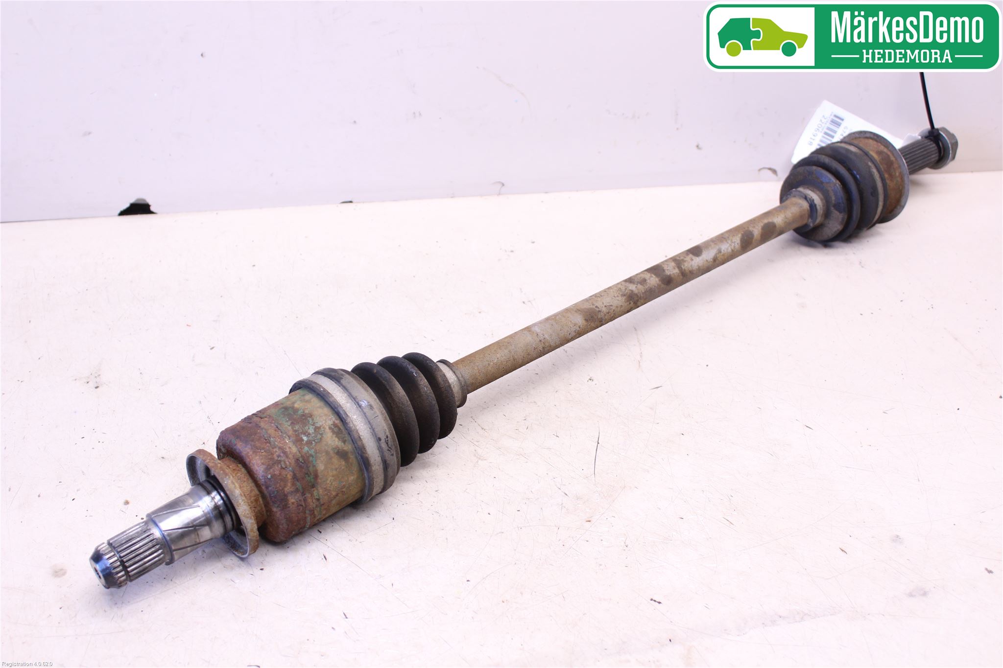 Subaru LEGACY    04-06 Drivaksel Bak Kompl Høyre