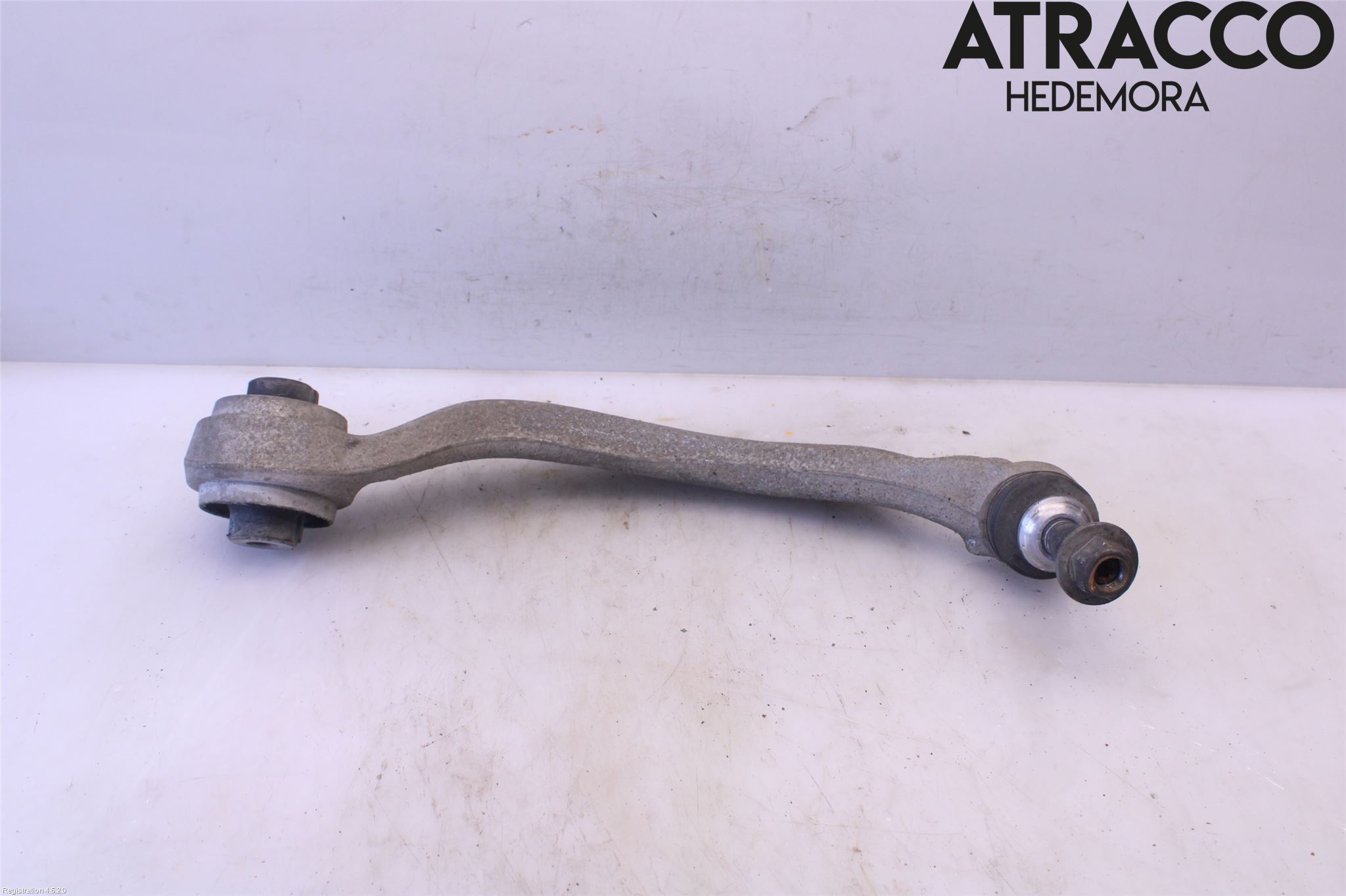 BMW 5 F10/F11/F18 09-17 Bærearm Foran Høyre Nedre