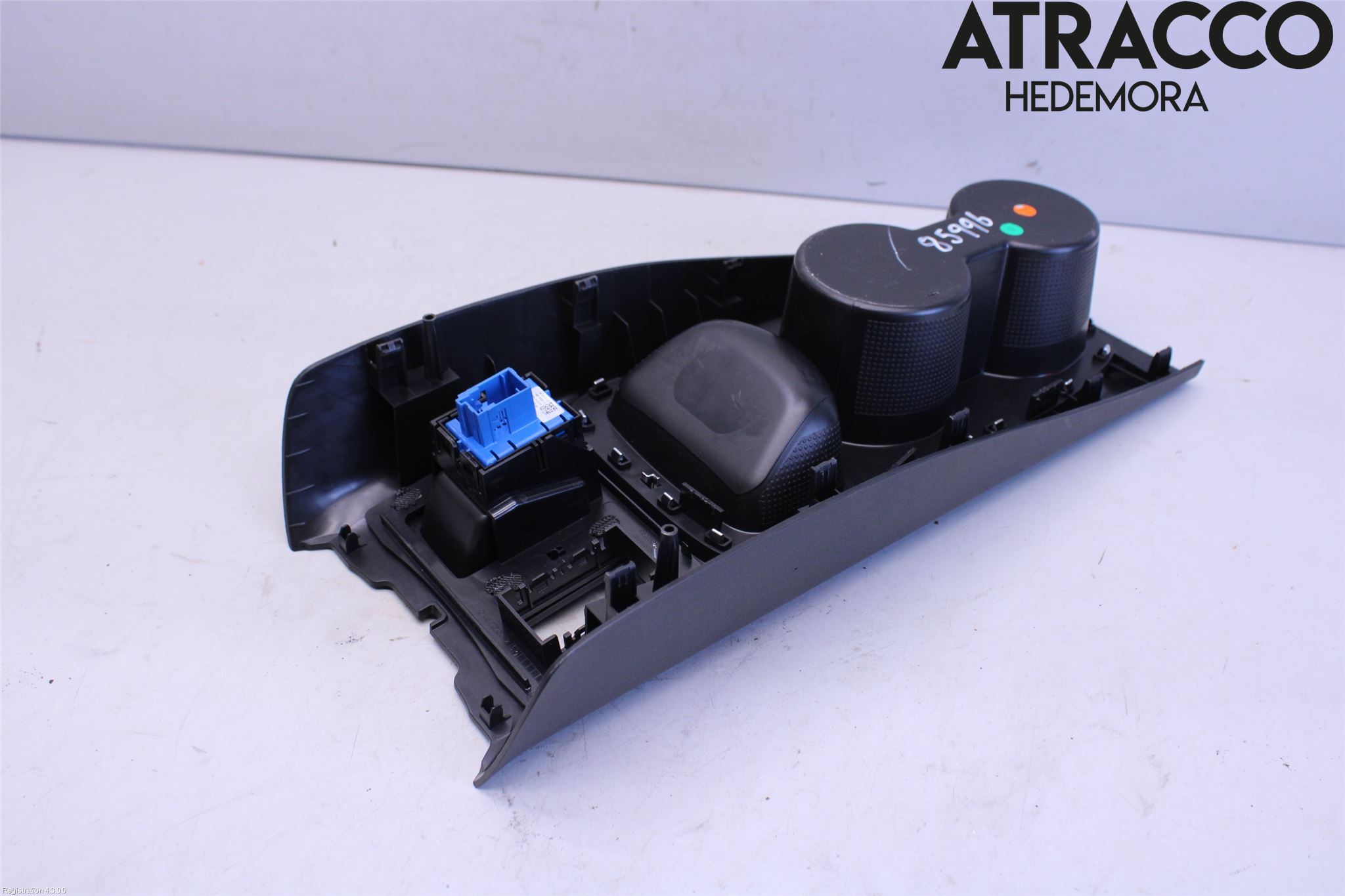 Opel CORSA F, CORSA-E 20- Innr Koppholder