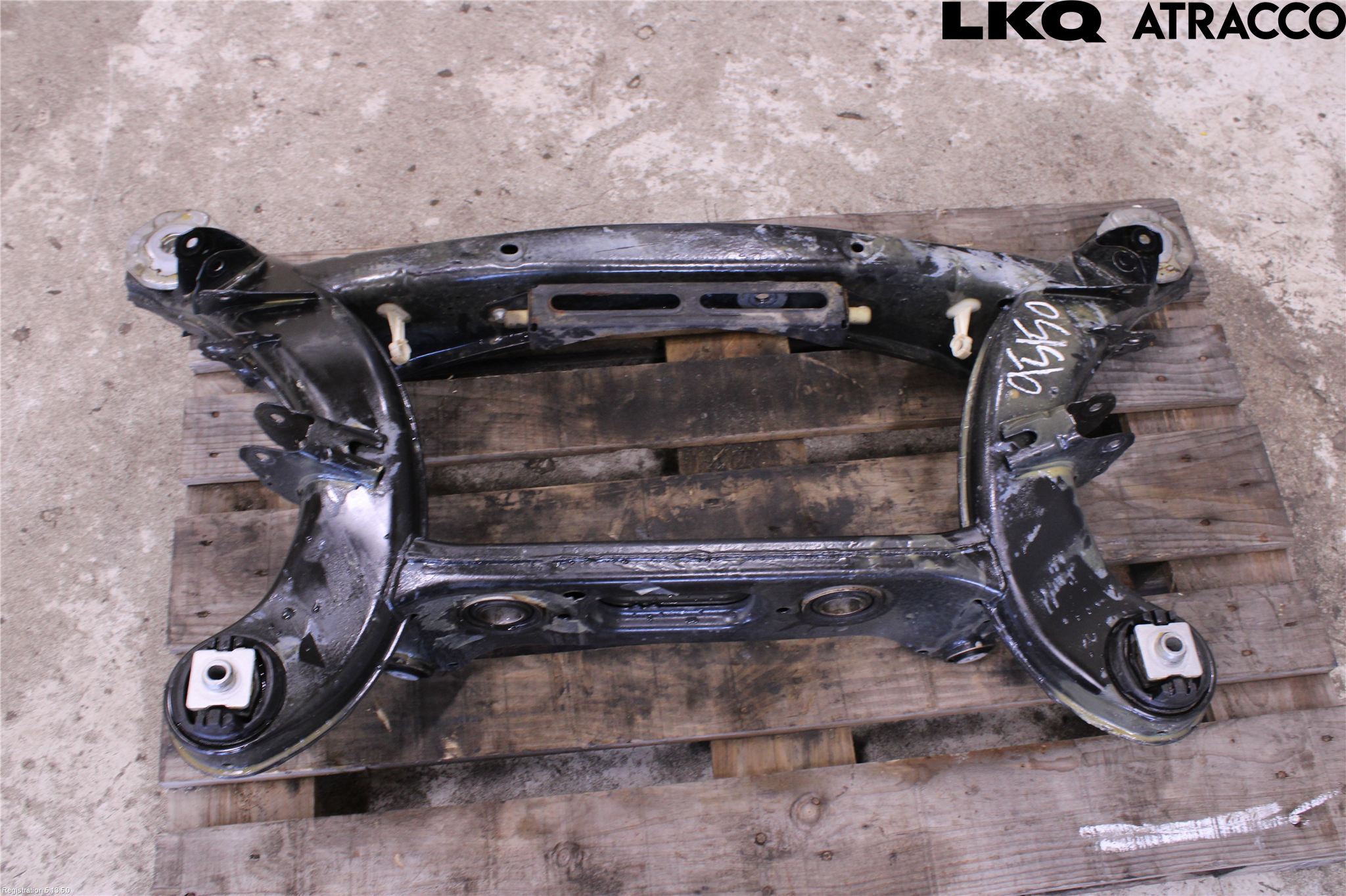 Mercedes-Benz MB E-KLASS (W212) 09-16 Bakaksel Feste Travers-Ramme