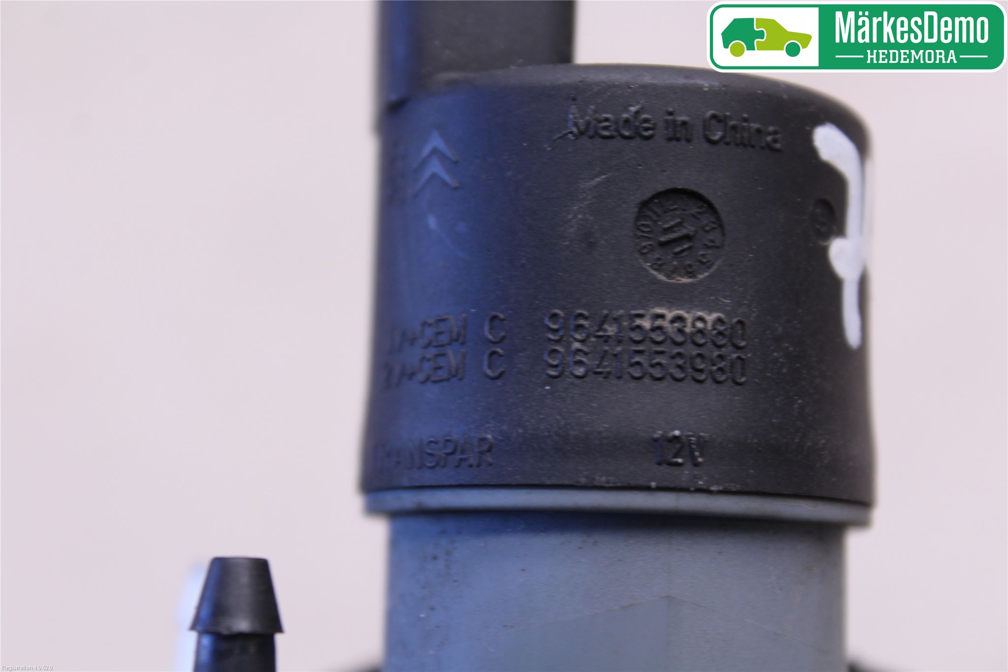 Nissan QASHQAI+2  10-14 Spylerpumpe Frontrute