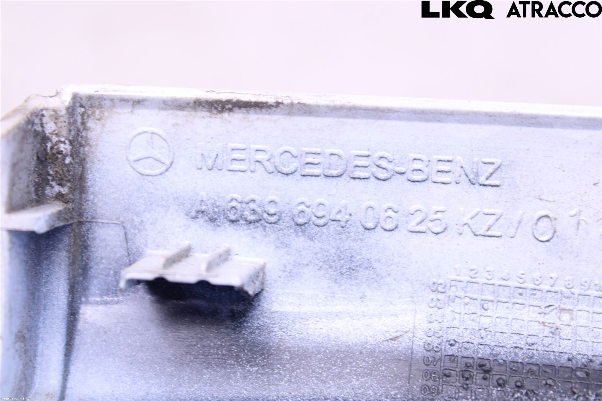 Mercedes-Benz MB VITO/VIANO (W639) 04-14 Støtfanger Bak Hjørne Høyre
