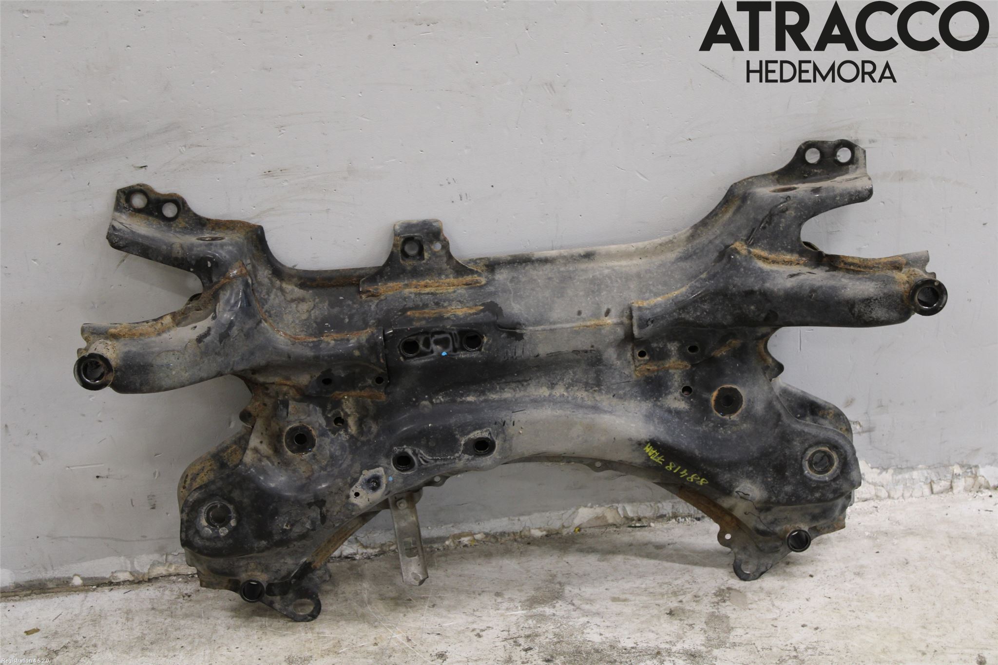 Toyota AURIS 13-19 Forstillingsbjelke(Tvergående)
