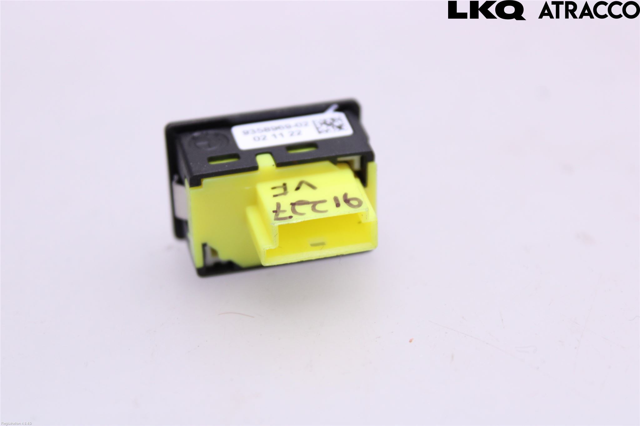 BMW 5 G30/G31/F90 17-23 Bryter Drivstoff Tankluke