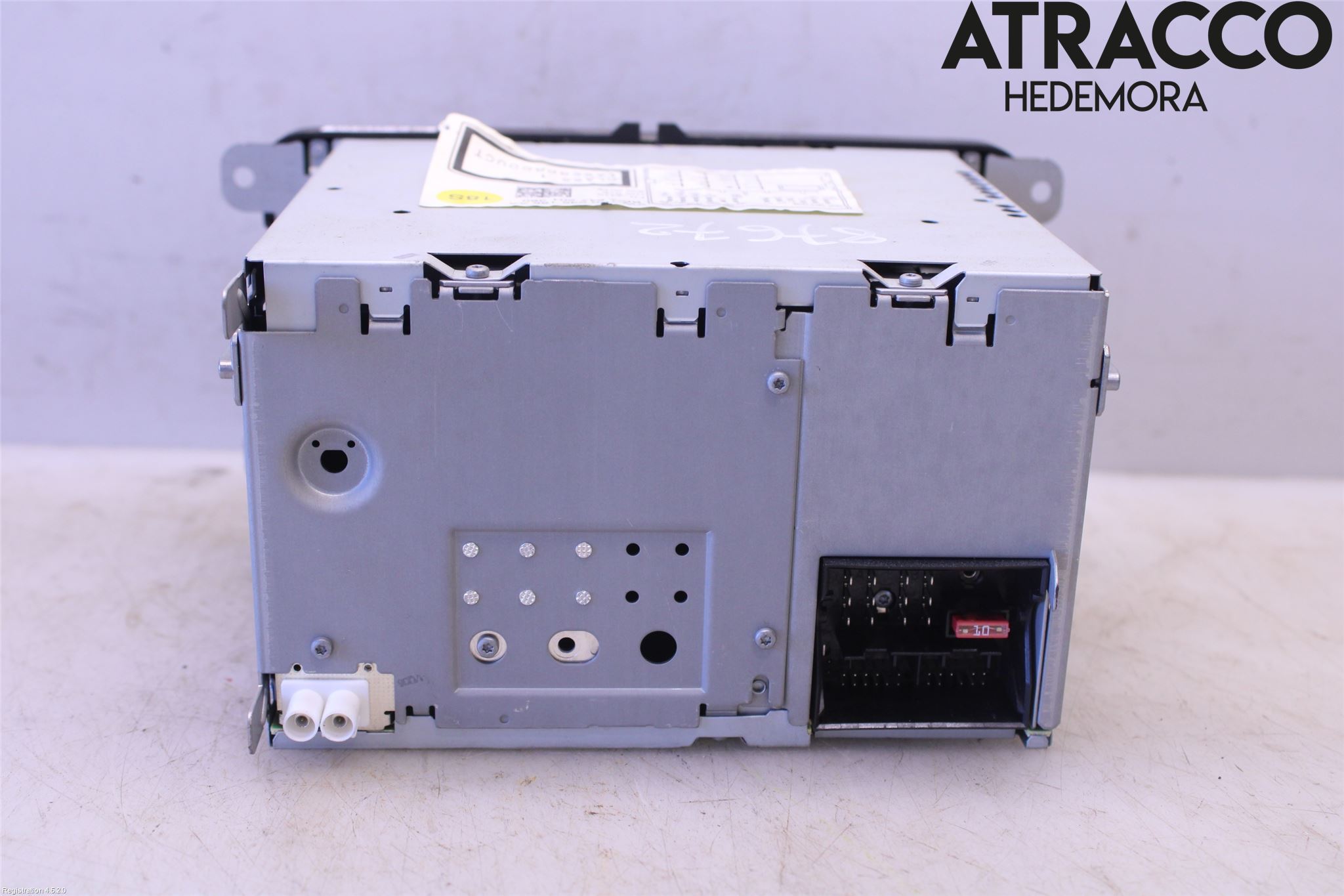 Volkswagen VW CADDY      04-10 Stereo Radio Med Cd