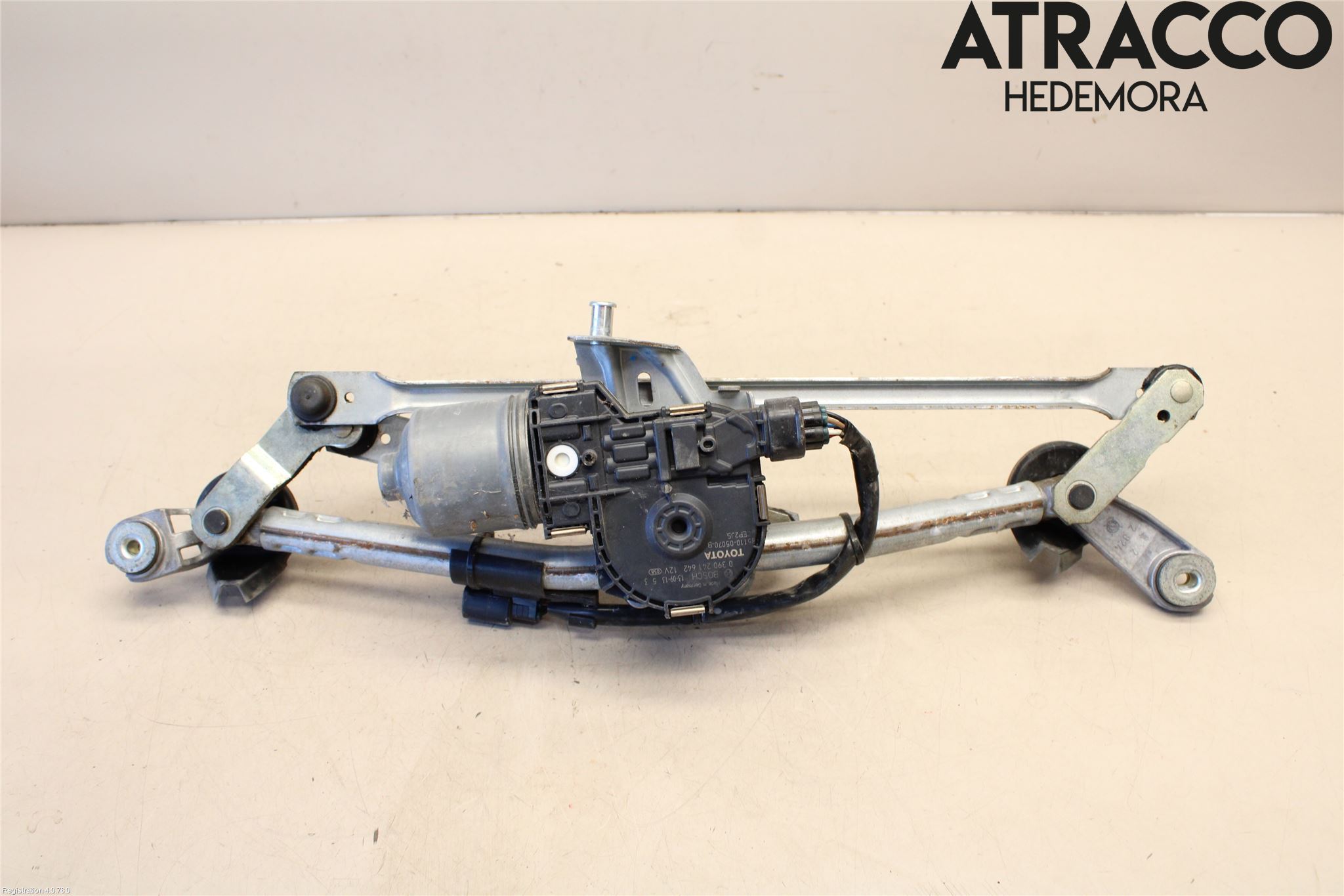Toyota AVENSIS 09-15 Viskermotor Frontrute