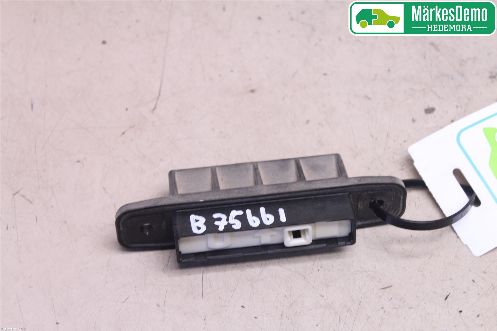 Toyota RAV4 13-18 Bakluke Handtak Ytre