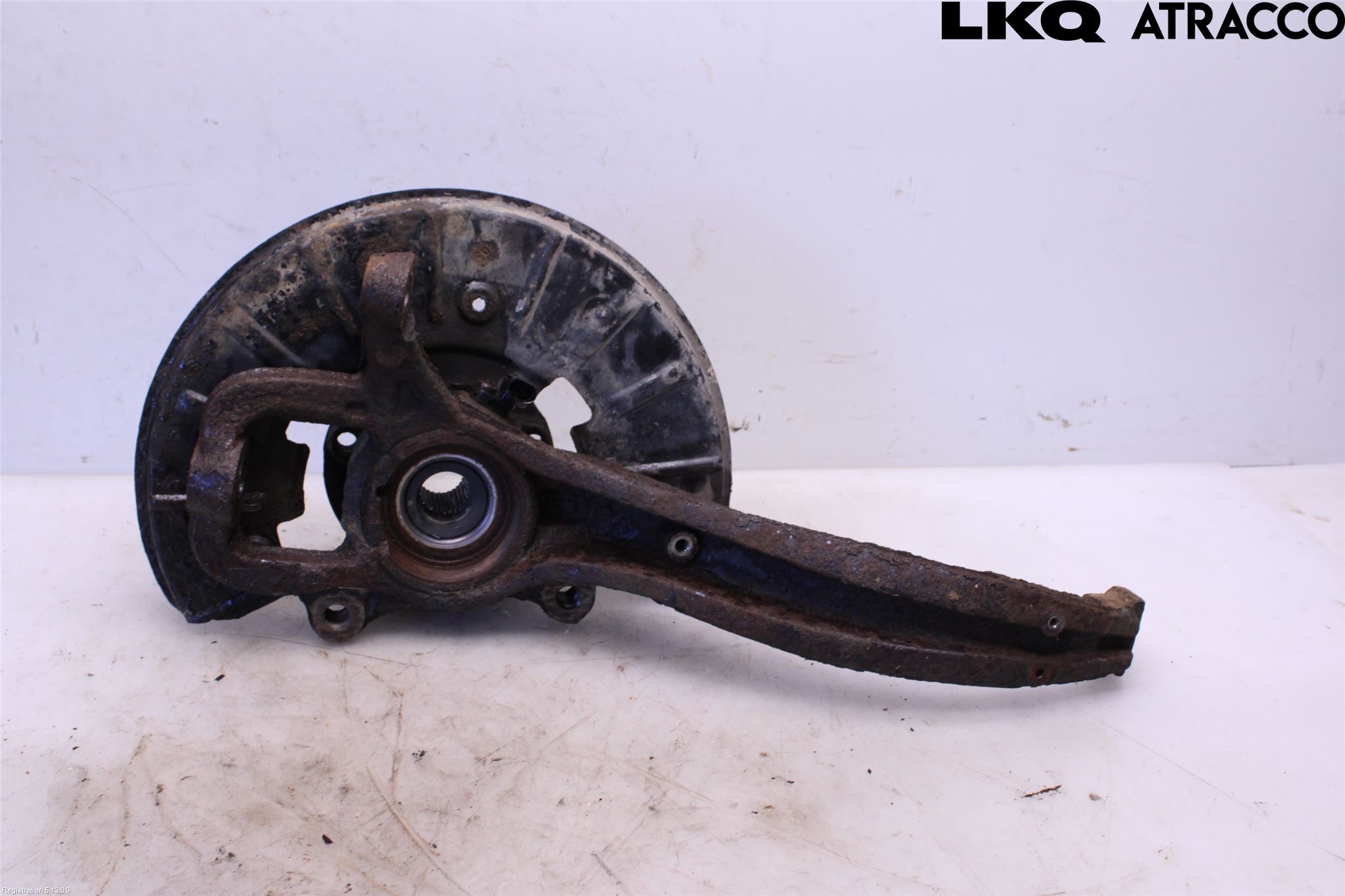 Volkswagen VW TOUAREG 7P 11-18 Spindel Vf
