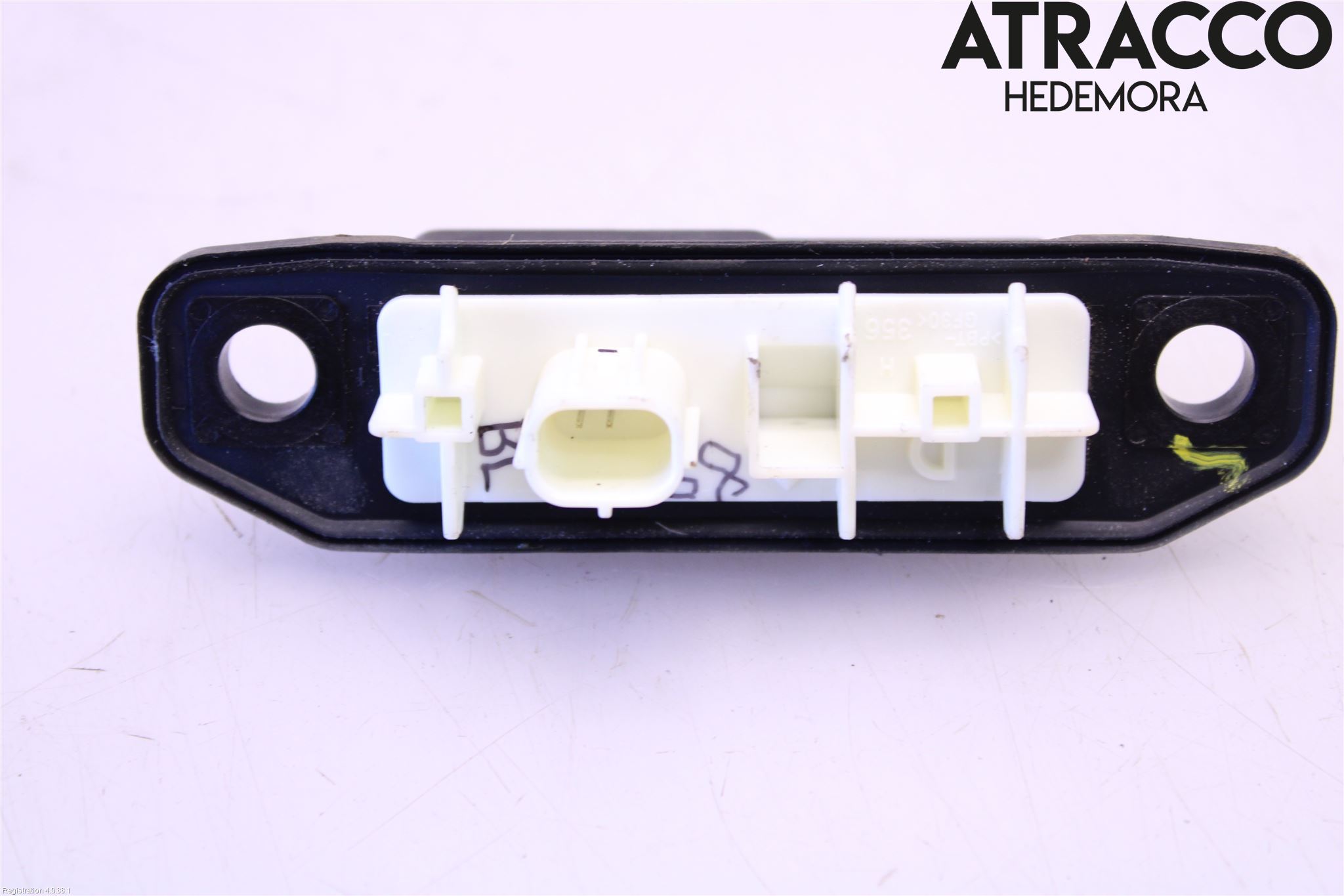 Toyota YARIS XP21 20- Bakluke Handtak Ytre