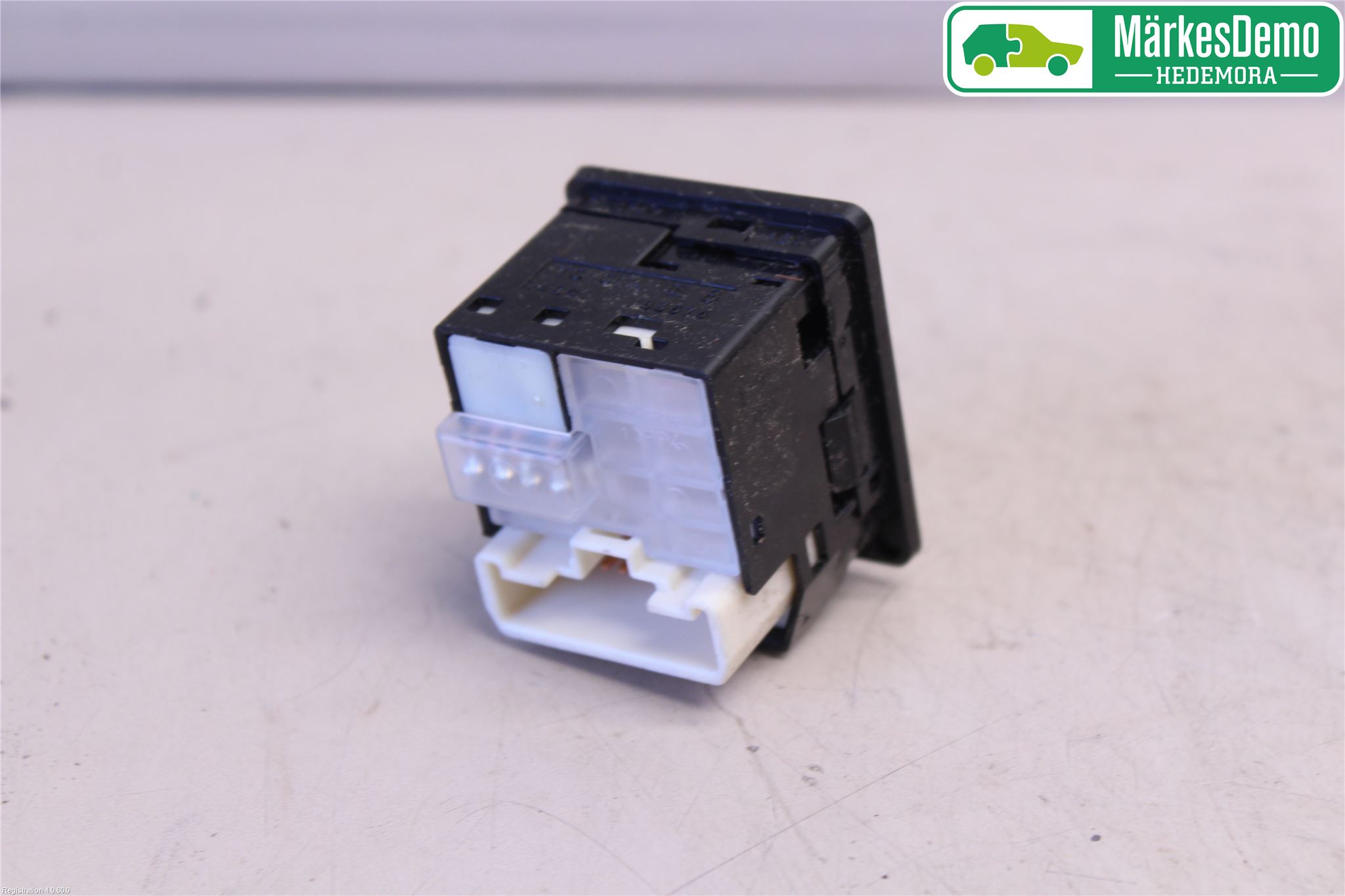 Toyota RAV 4 06-12 Bryter Speil