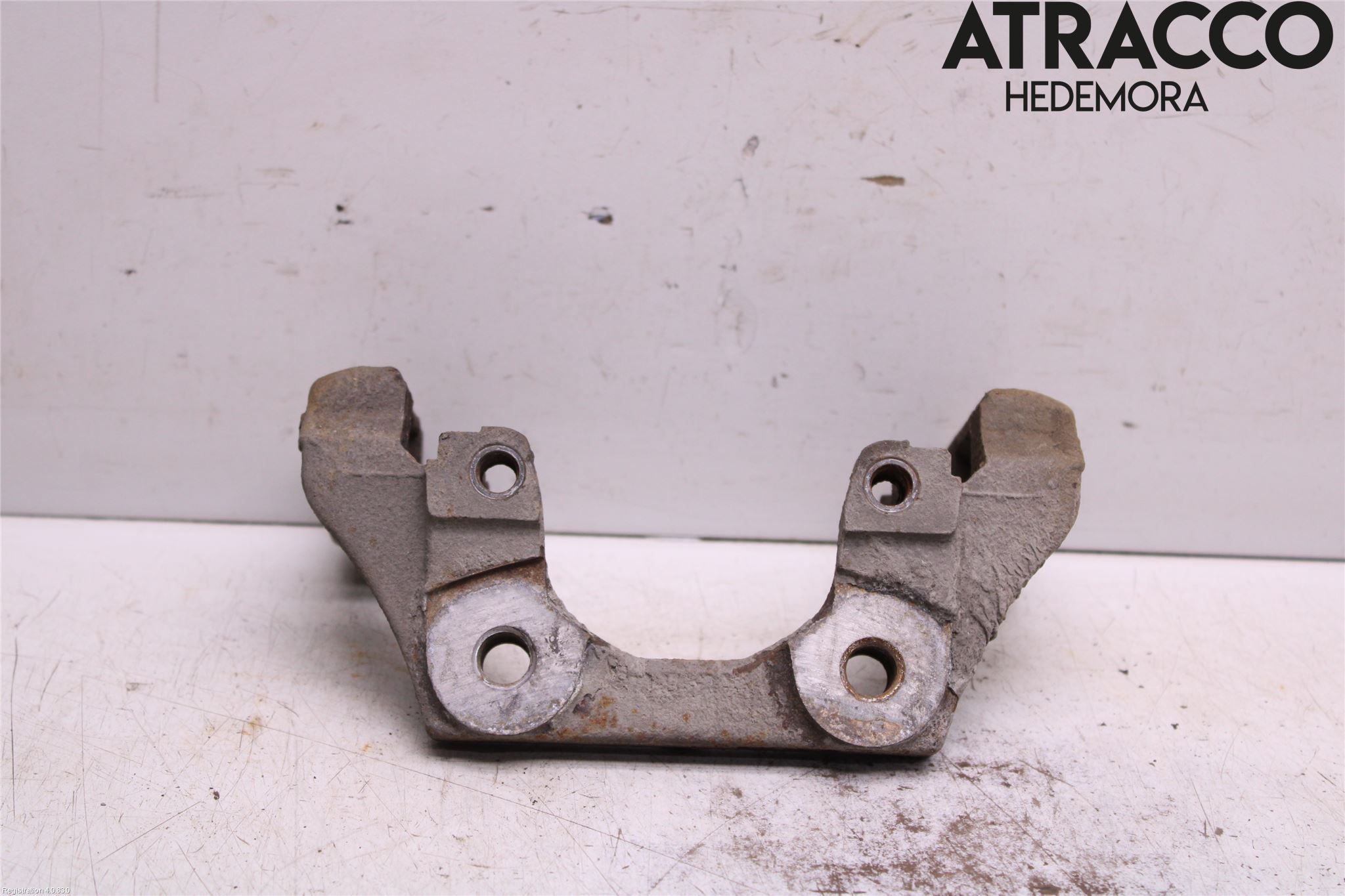 BMW 5 E60/61 Sed/Tou 02-10 Bremsecaliper Feste Holder