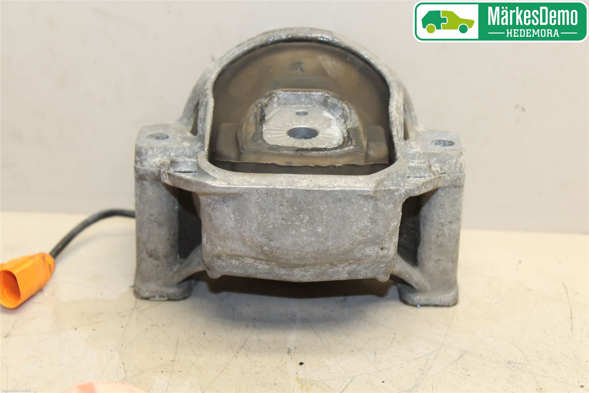 Audi A4 ALLROAD 09-16 Motor Feste Gummi