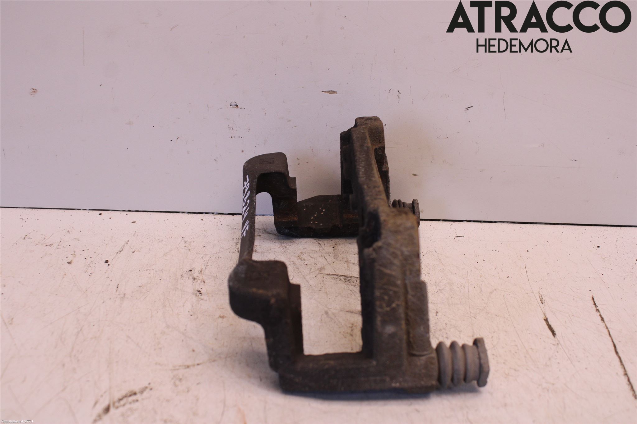 Nissan QASHQAI 14-17 Bremsecaliper Feste Holder