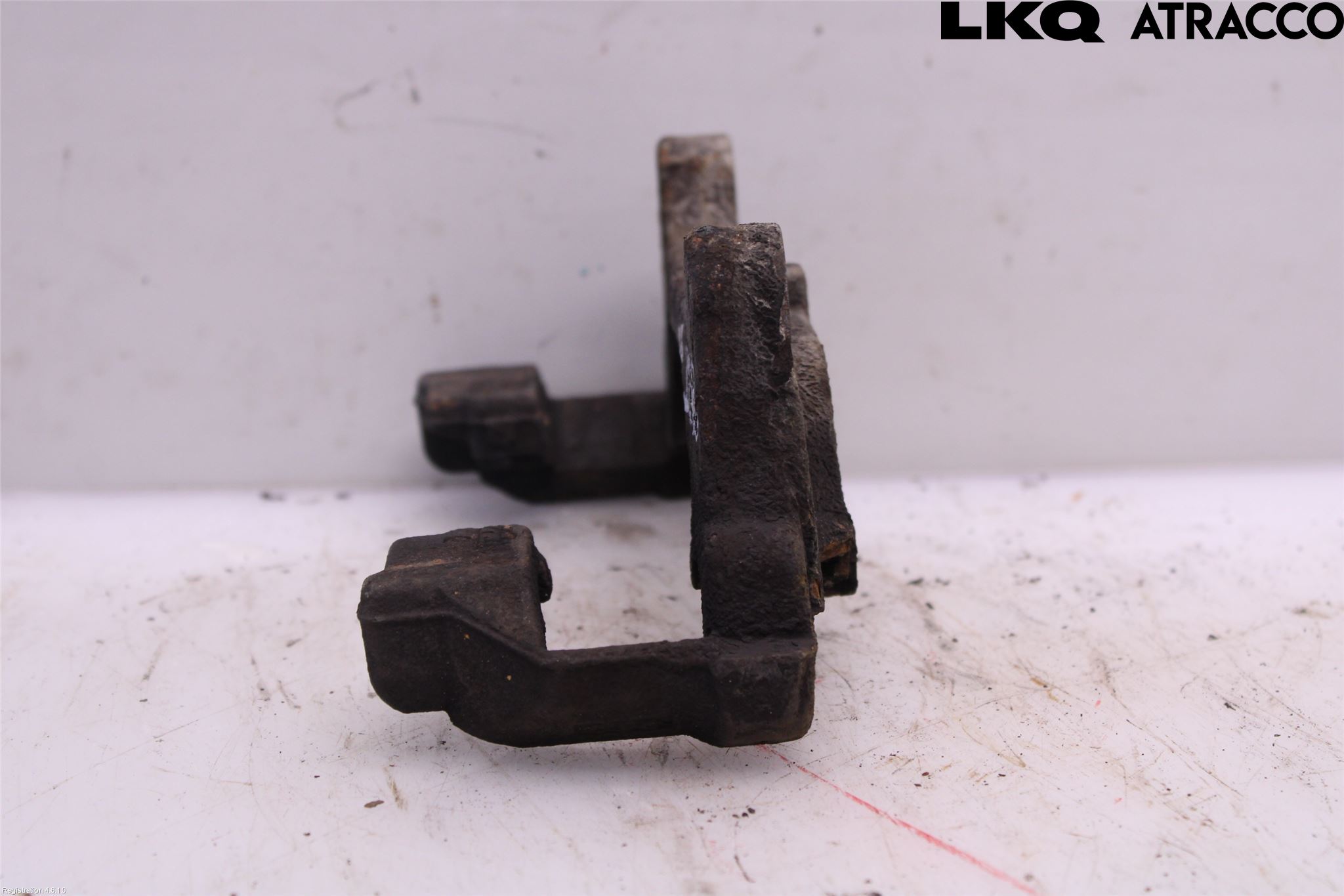 Volkswagen VW PASSAT 11-14 Bremsecaliper Feste Holder