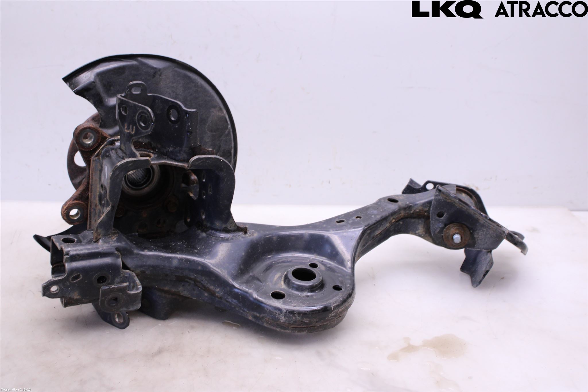 Toyota YARIS CROSS XP21 21- Spindel Vb