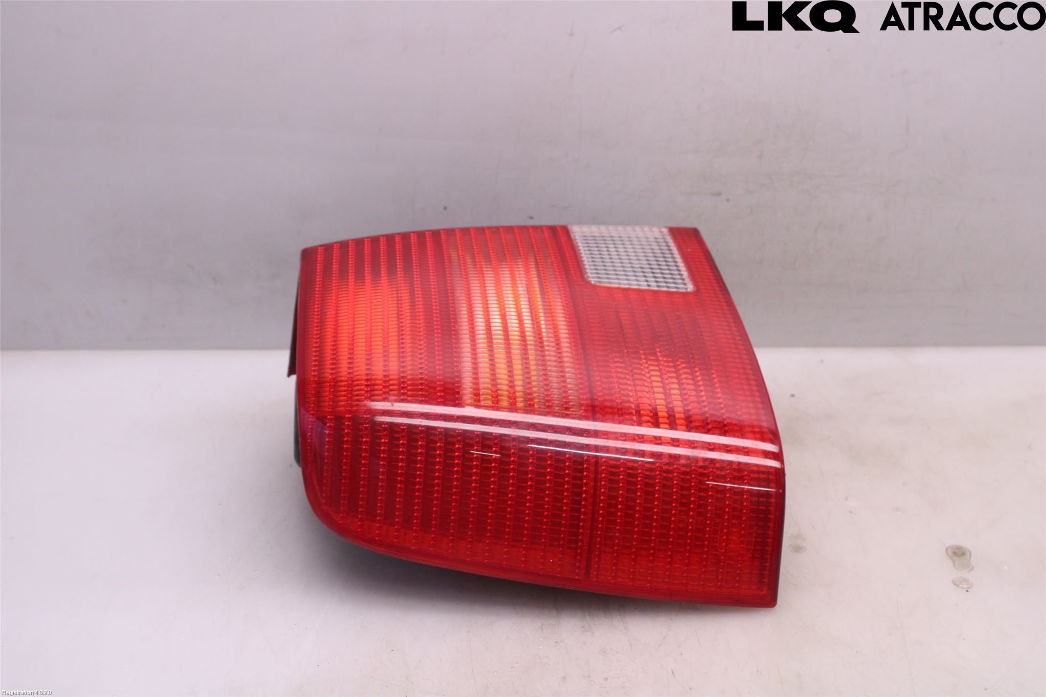 Volkswagen VW PASSAT 97-00 Baklykt Venstre