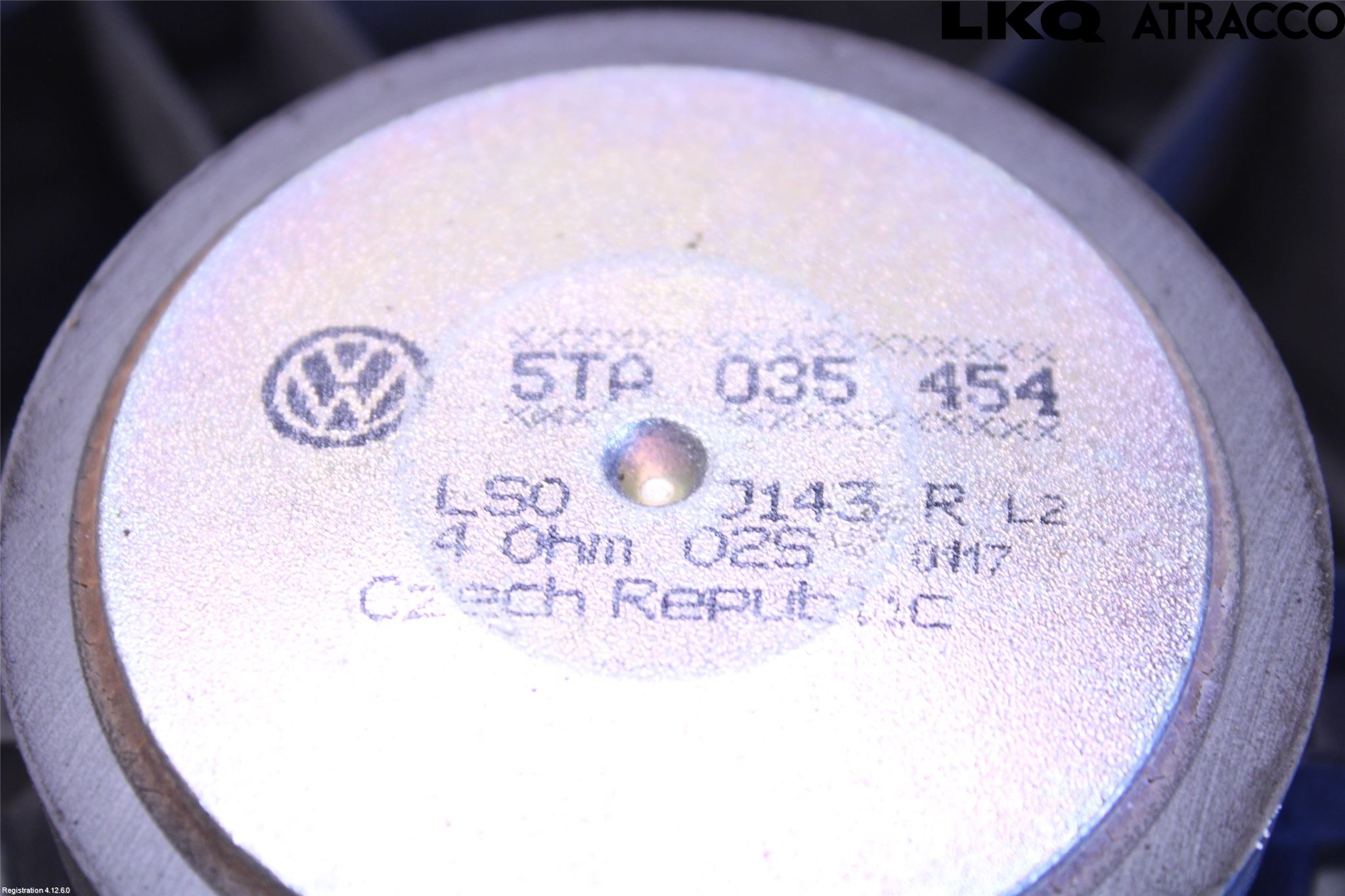 Volkswagen VW TOURAN 16- Innr Høyttaler