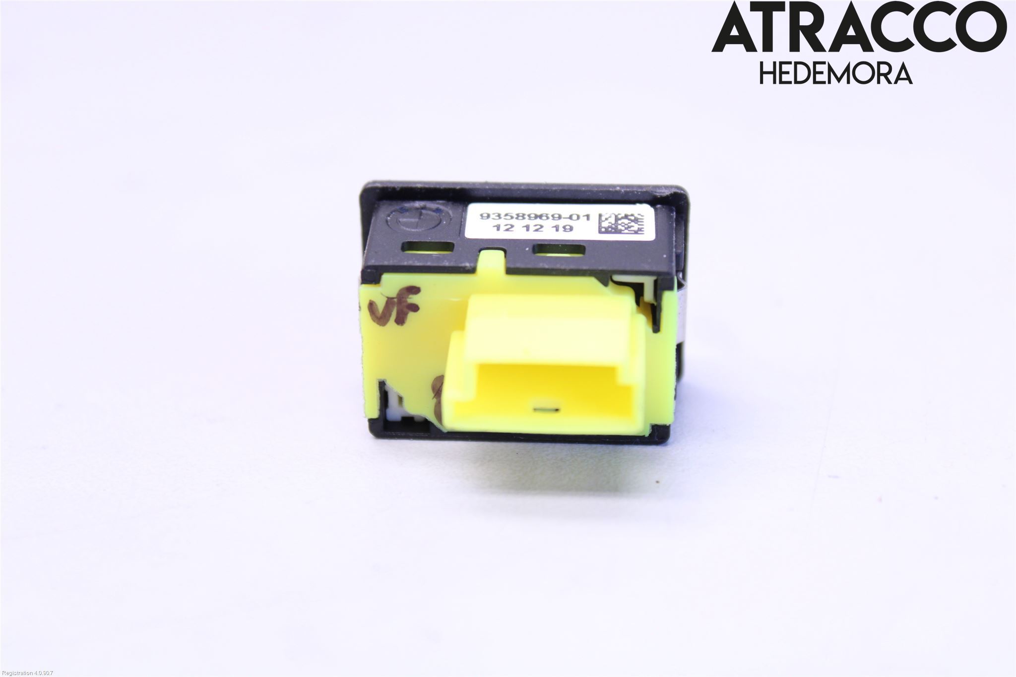 BMW 5 G30/G31/F90 17-23 Bryter Drivstoff Tankluke