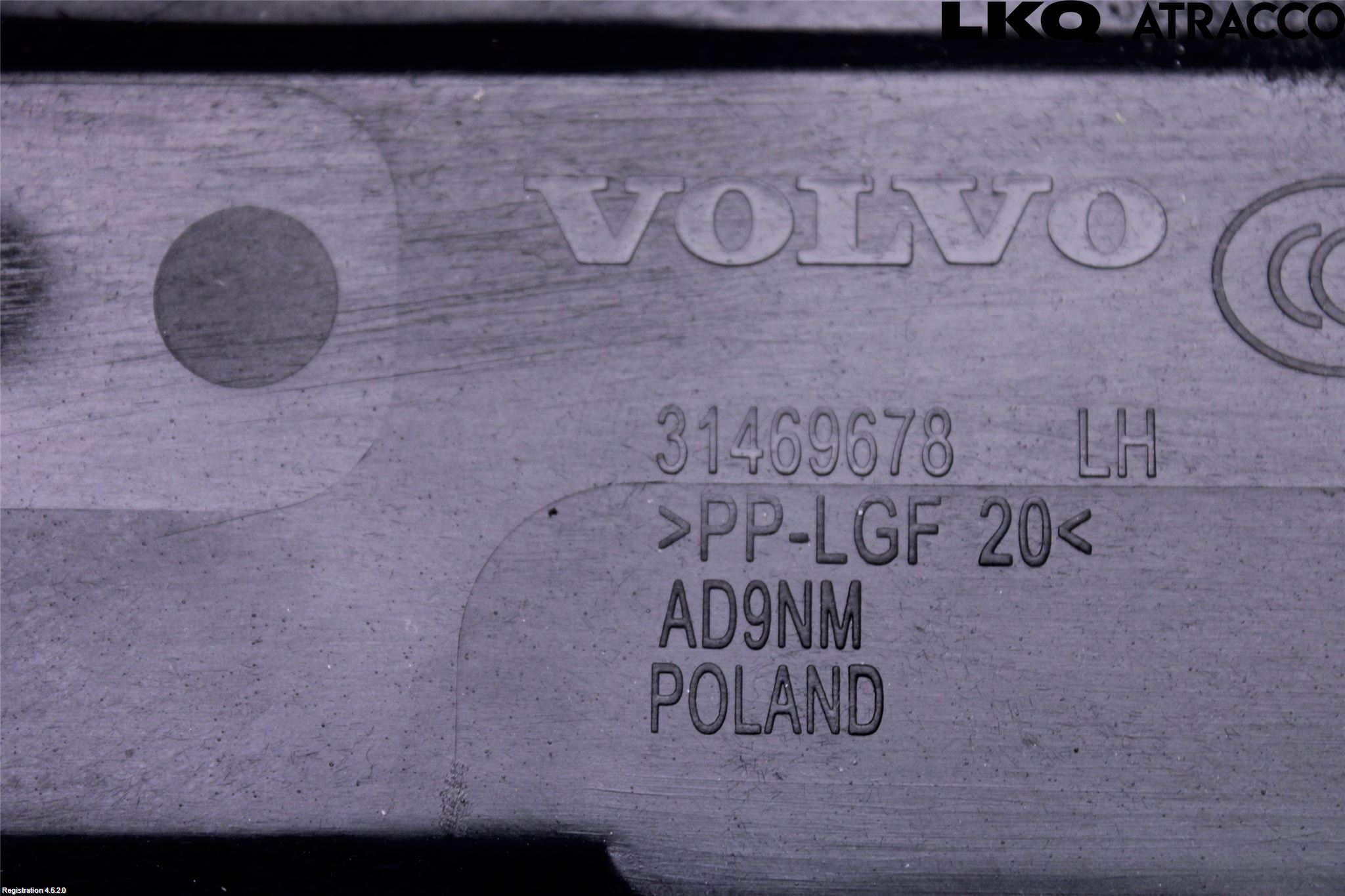 Volvo V60 CROSS COUNTRY 19- Innr Konsoll-Lomme