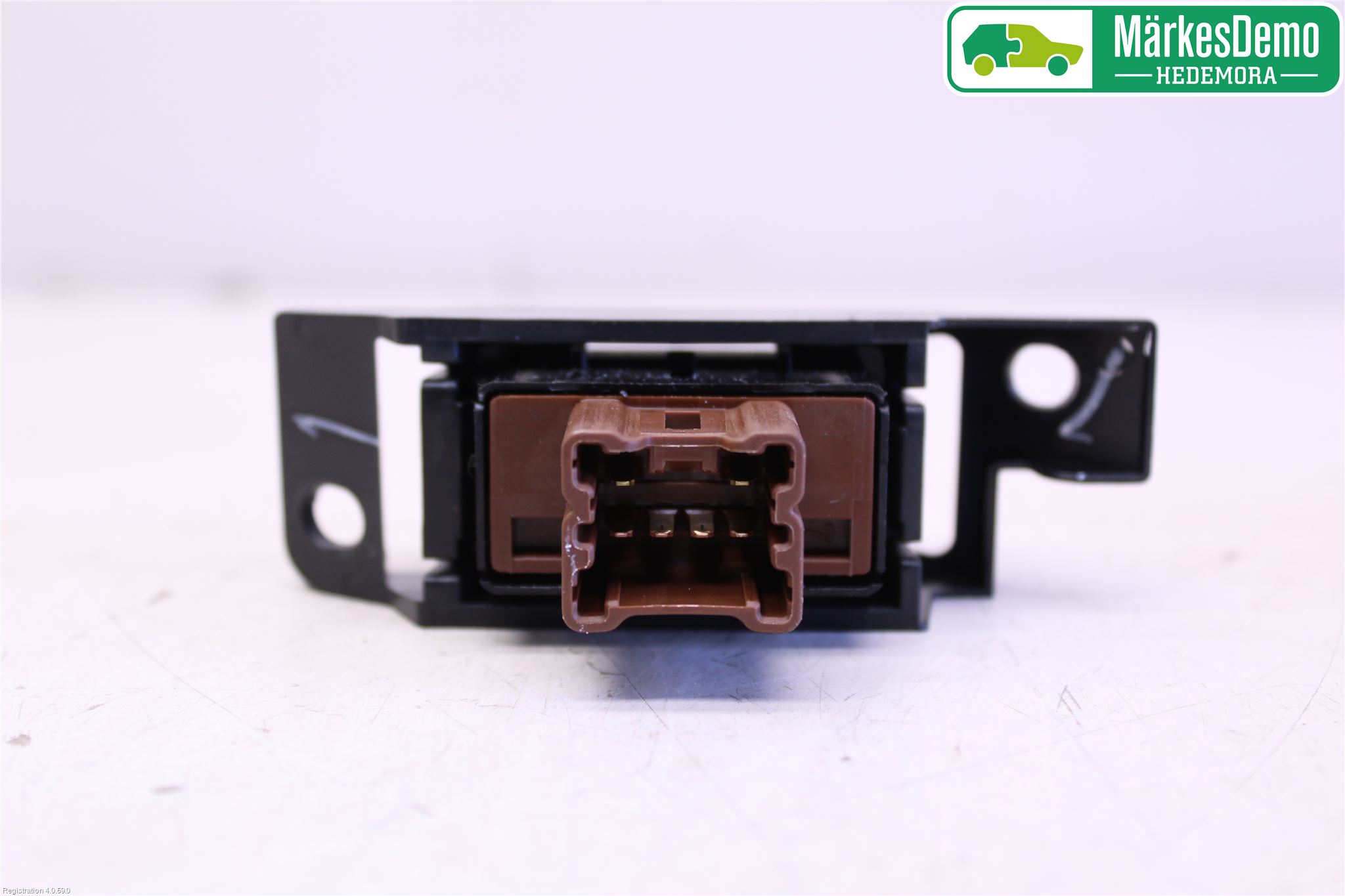 Nissan QASHQAI 14-17 Bryter Varmesete