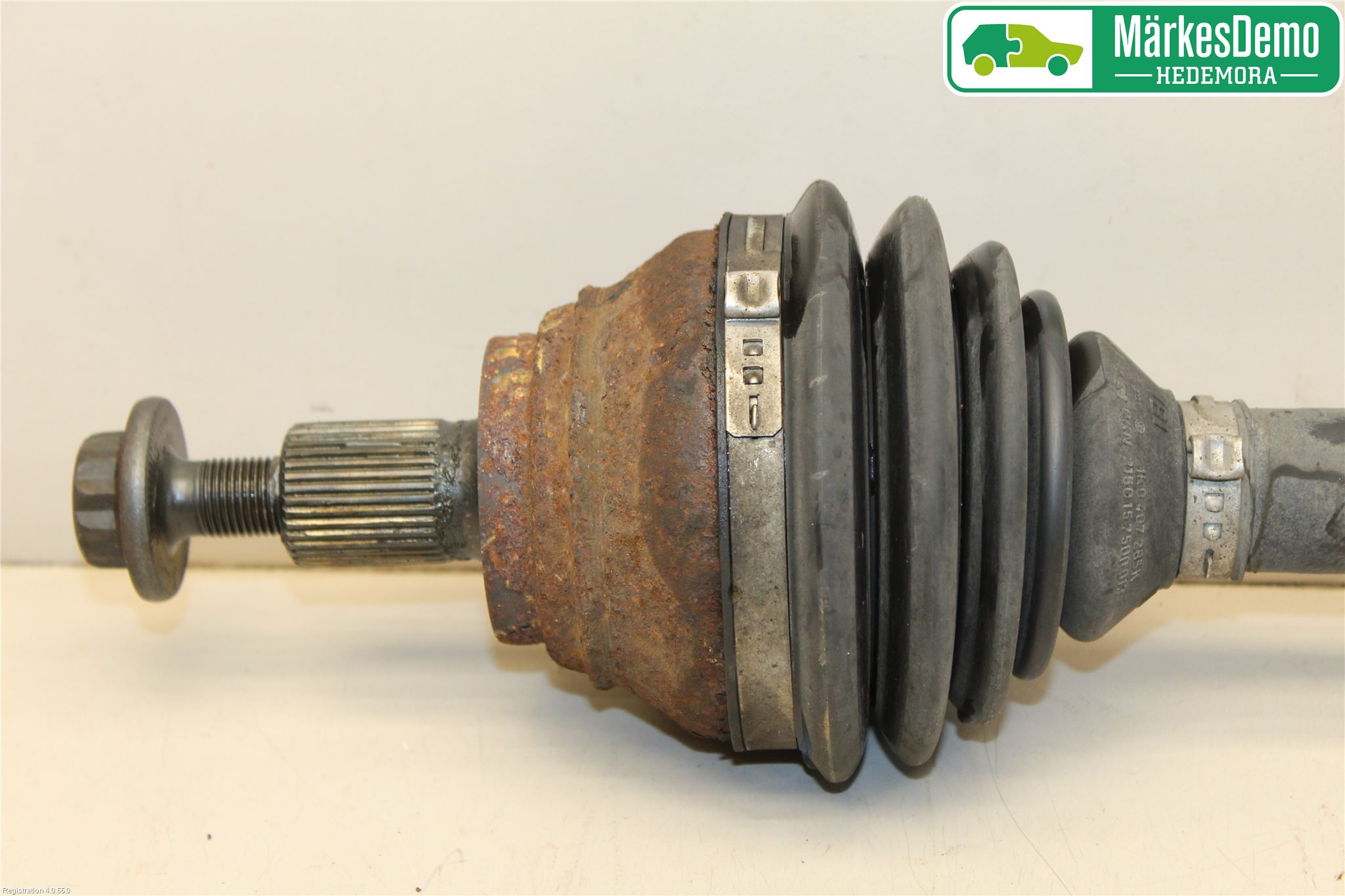 Audi TT/TTS 07-14 Drivaksel Foran Kompl Venstre