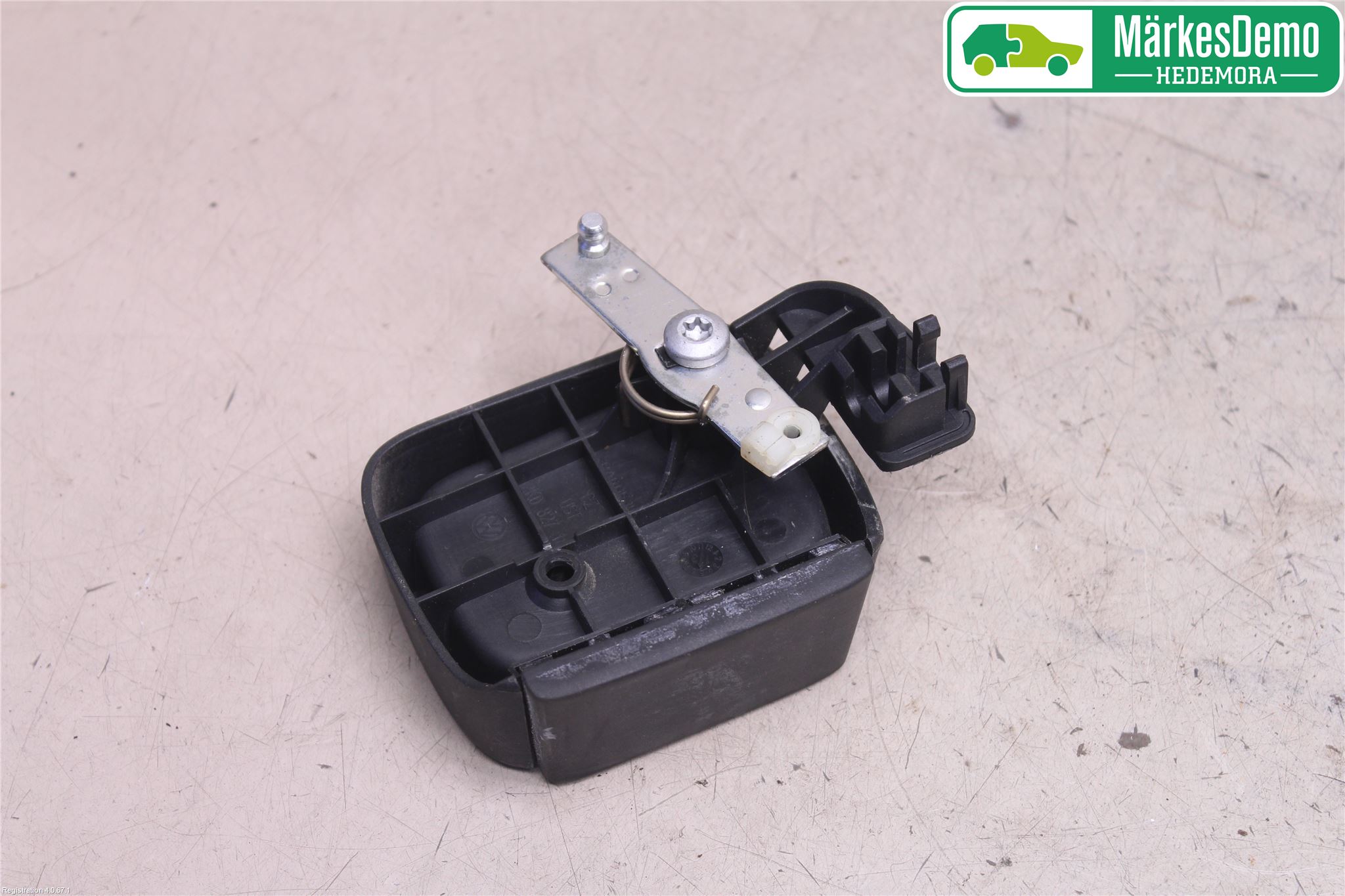 Volkswagen VW CADDY 11-15 Bakluke Handtak Indre