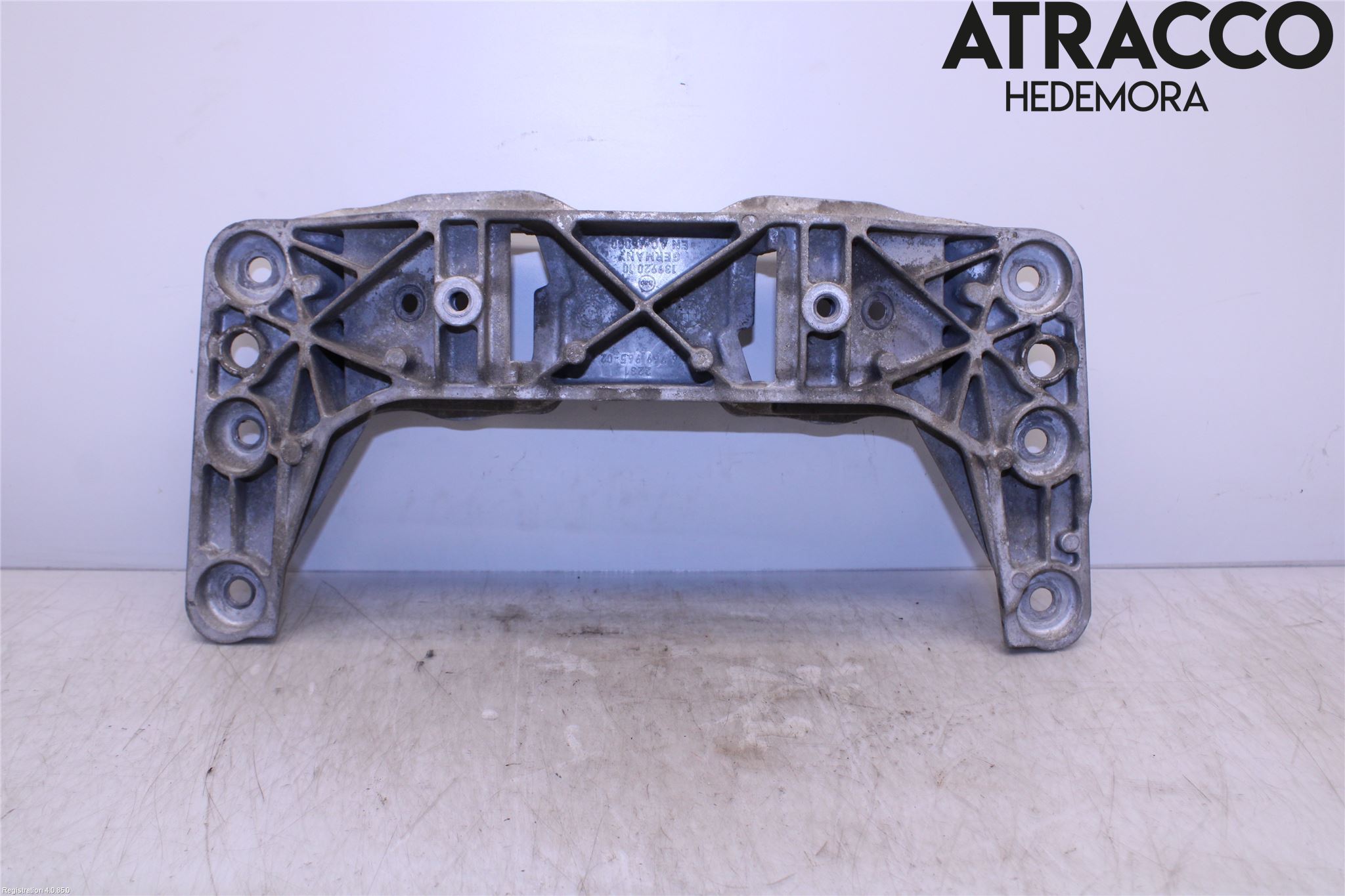 BMW 5 E60/61 Sed/Tou 02-10 Gearkasse Bjelke - Travers