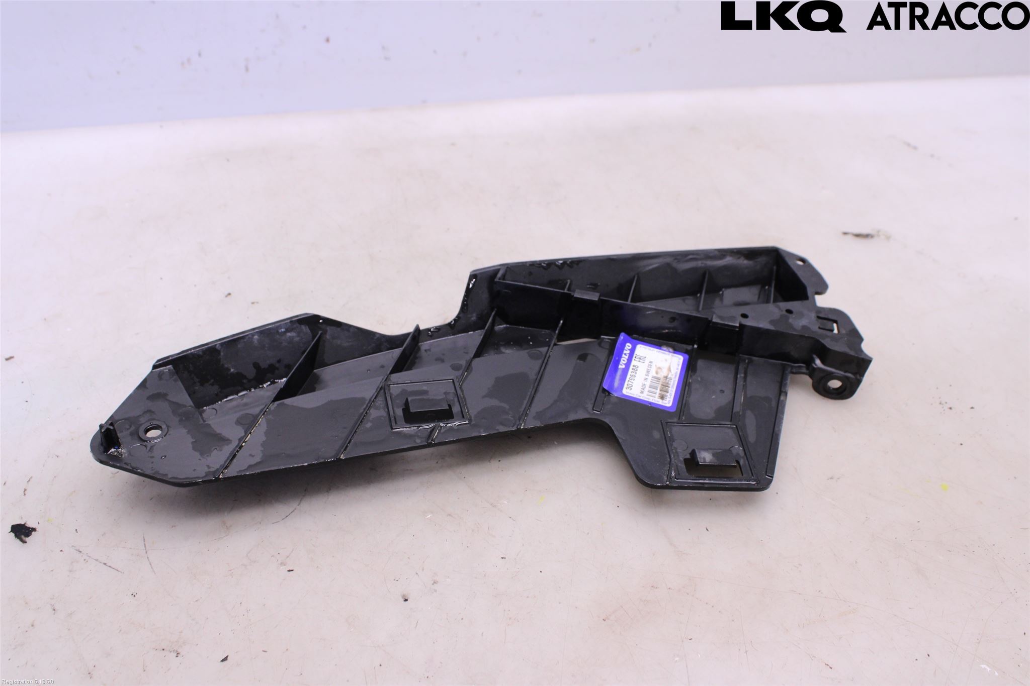 Volvo V70 08-13 Frontlykt Holder-Feste