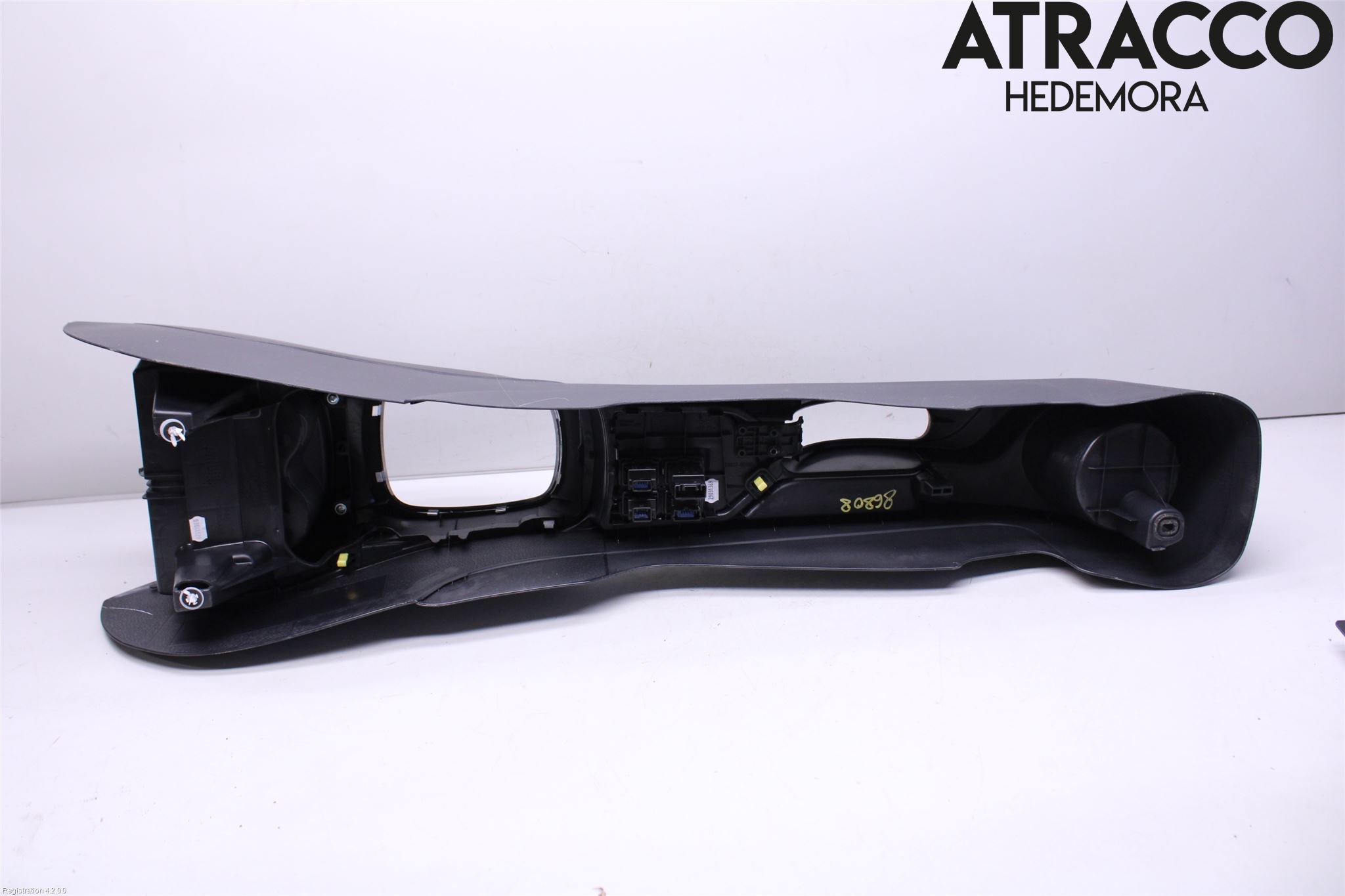 Toyota YARIS XP130 15-20 Innr Konsoll-Lomme