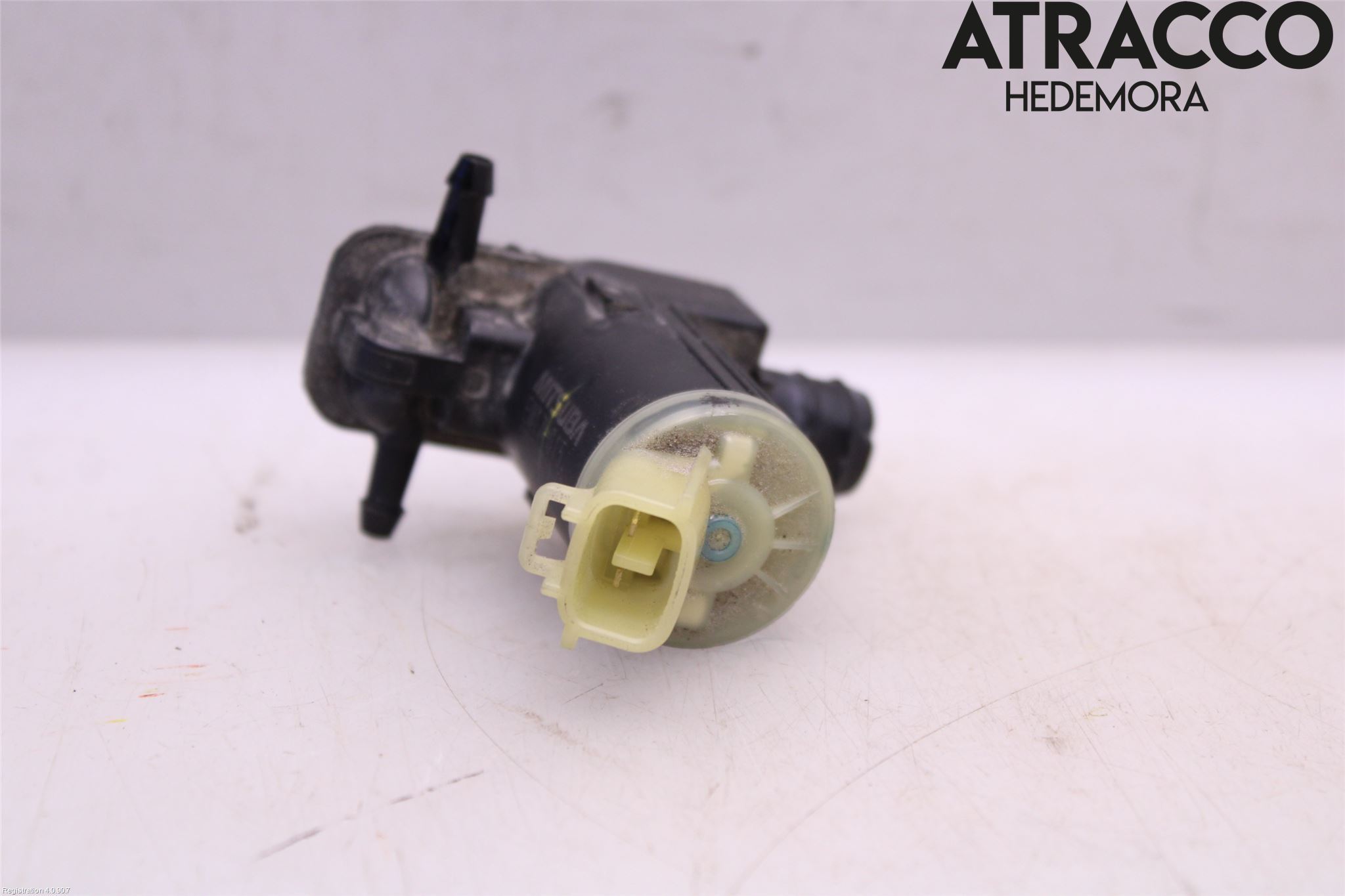 Mitsubishi SPACE STAR 13- Spylerpumpe Frontrute