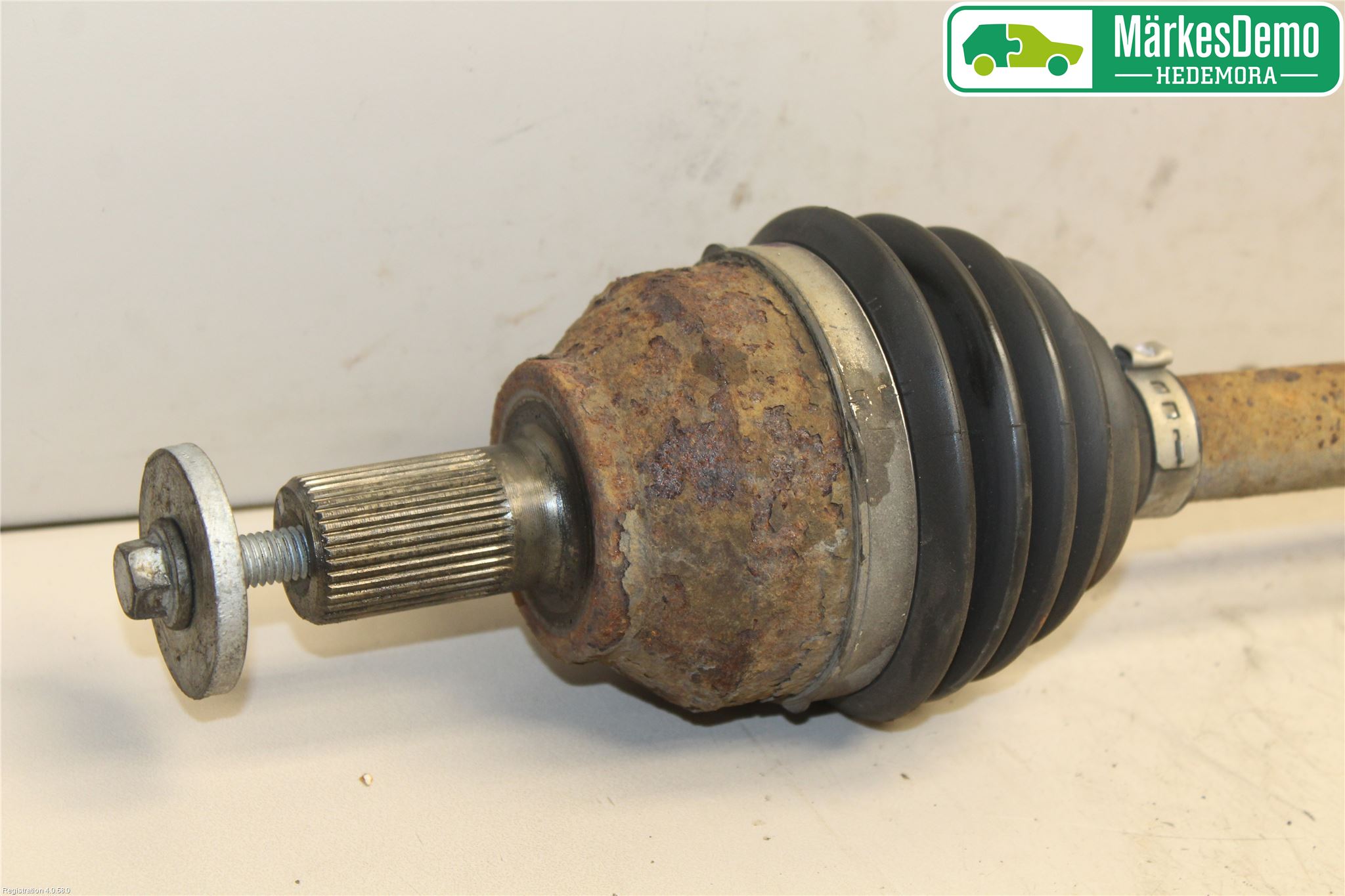 Ford FOCUS 08-11 Drivaksel Foran Kompl Venstre