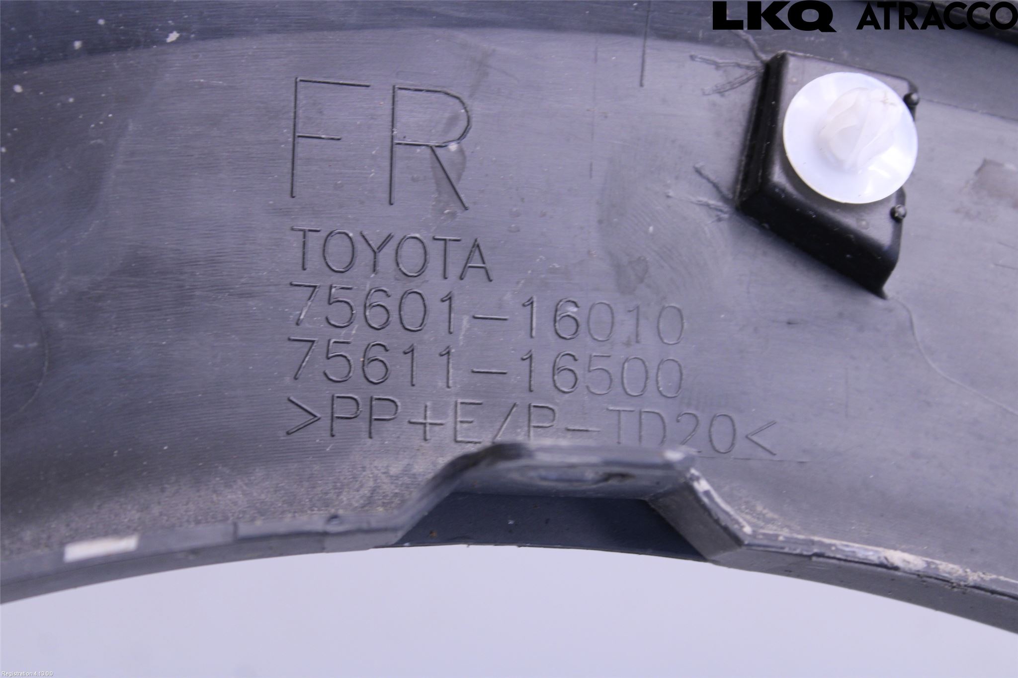Toyota COROLLA CROSS XG10 22- Skjerm Bredder