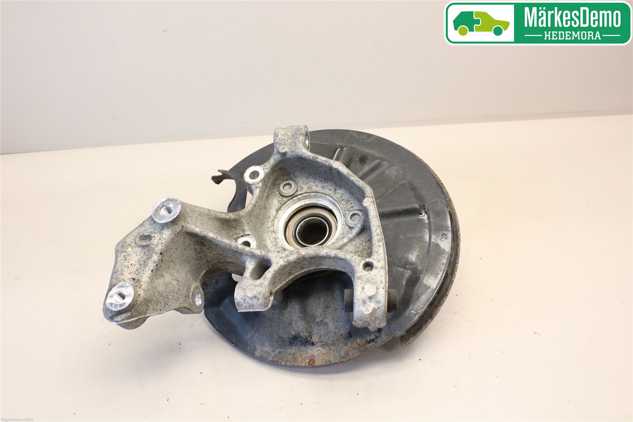 Volkswagen VW PASSAT 15-19 Spindel Hb