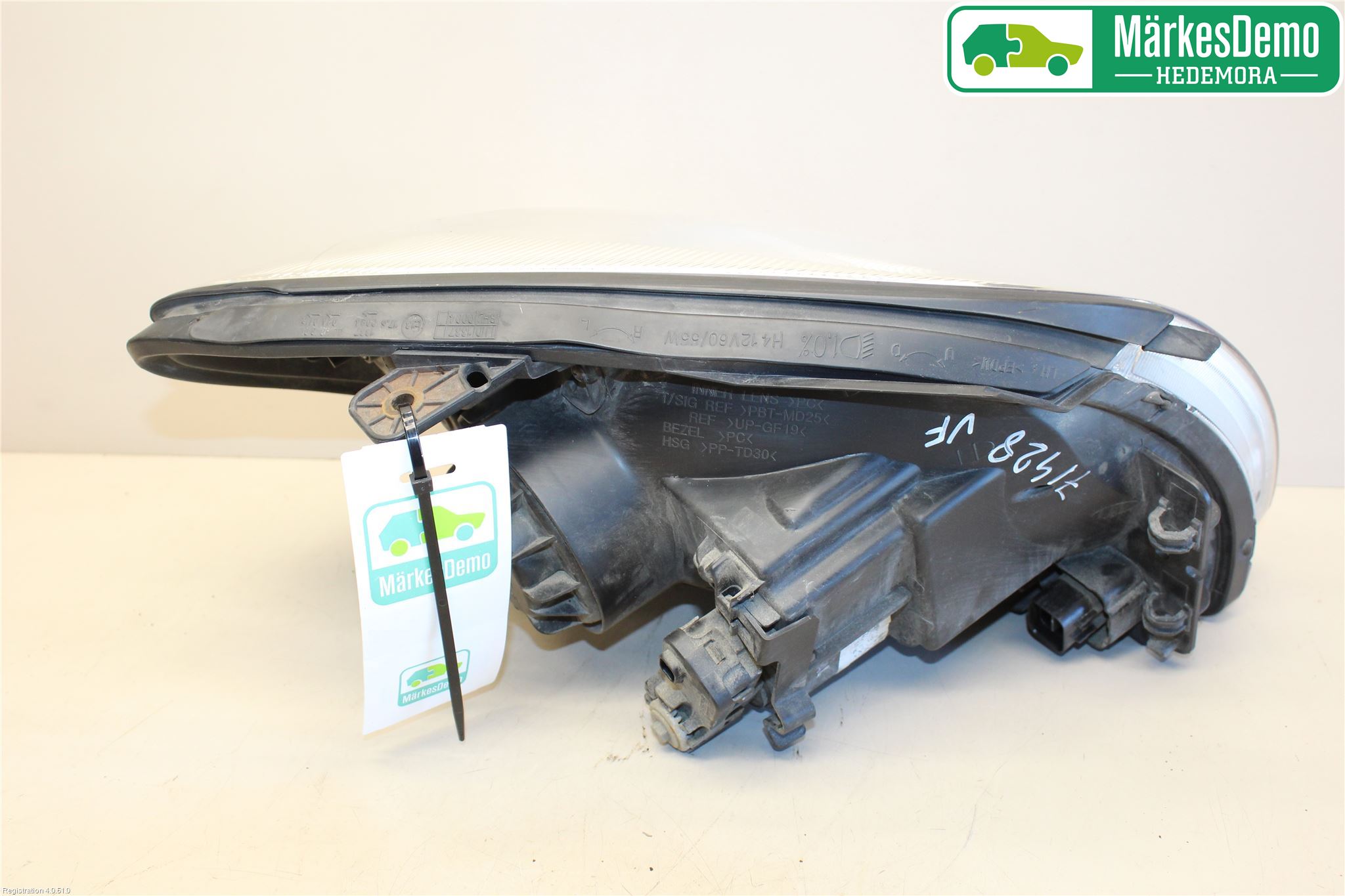 Kia SPORTAGE (JE) 05-10 Frontlykt Venstre
