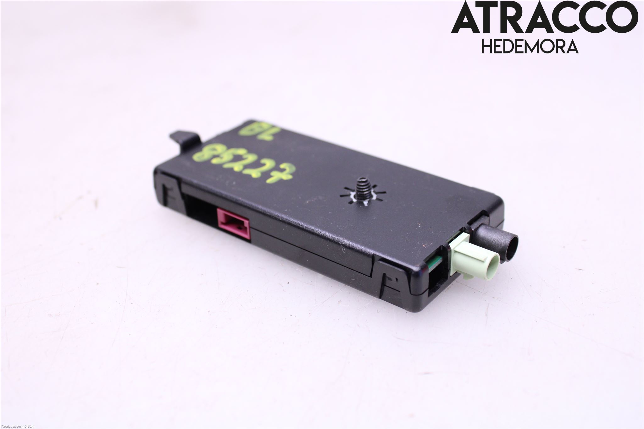 BMW 5 G30/G31/F90 17-23 Stereo Antenneforsterker