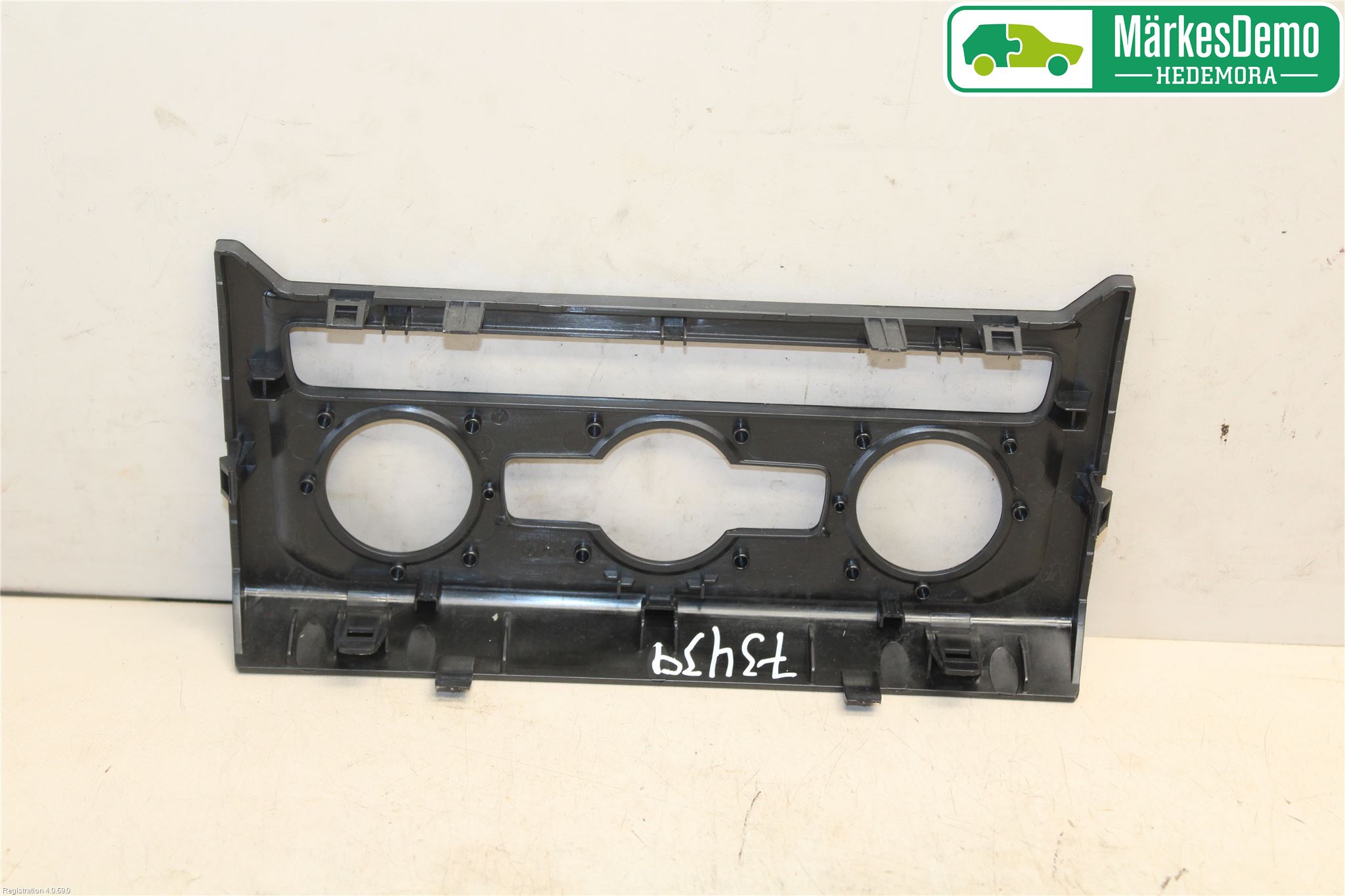 Volkswagen VW AMAROK 2H 10-22 Instrument Ramme
