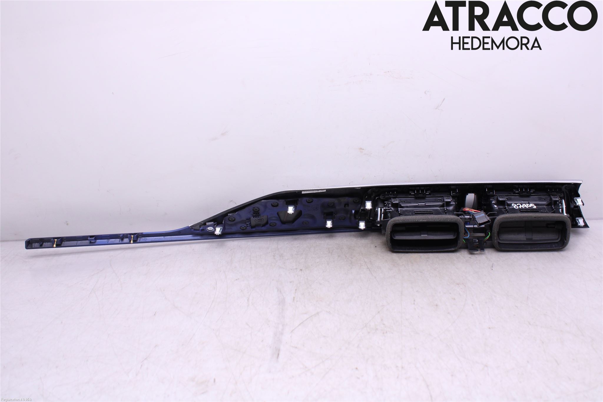 BMW 3 F30/F31/F80 12-19 Dashbord Kanal - Dyse