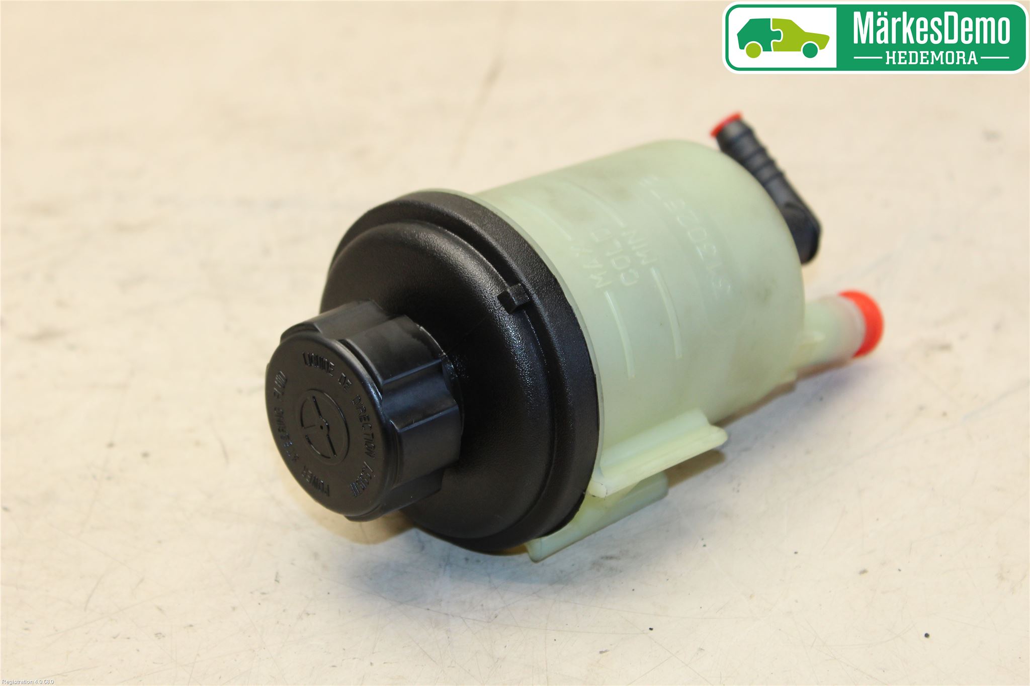 Volvo V60 14-18 Servo Oljebeholder