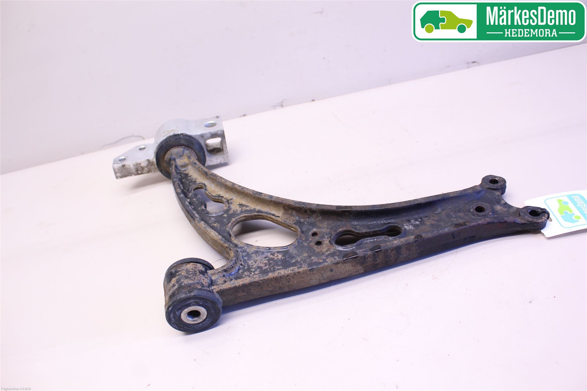 Seat LEON 06-12 Bærearm Foran Venstre Nedre