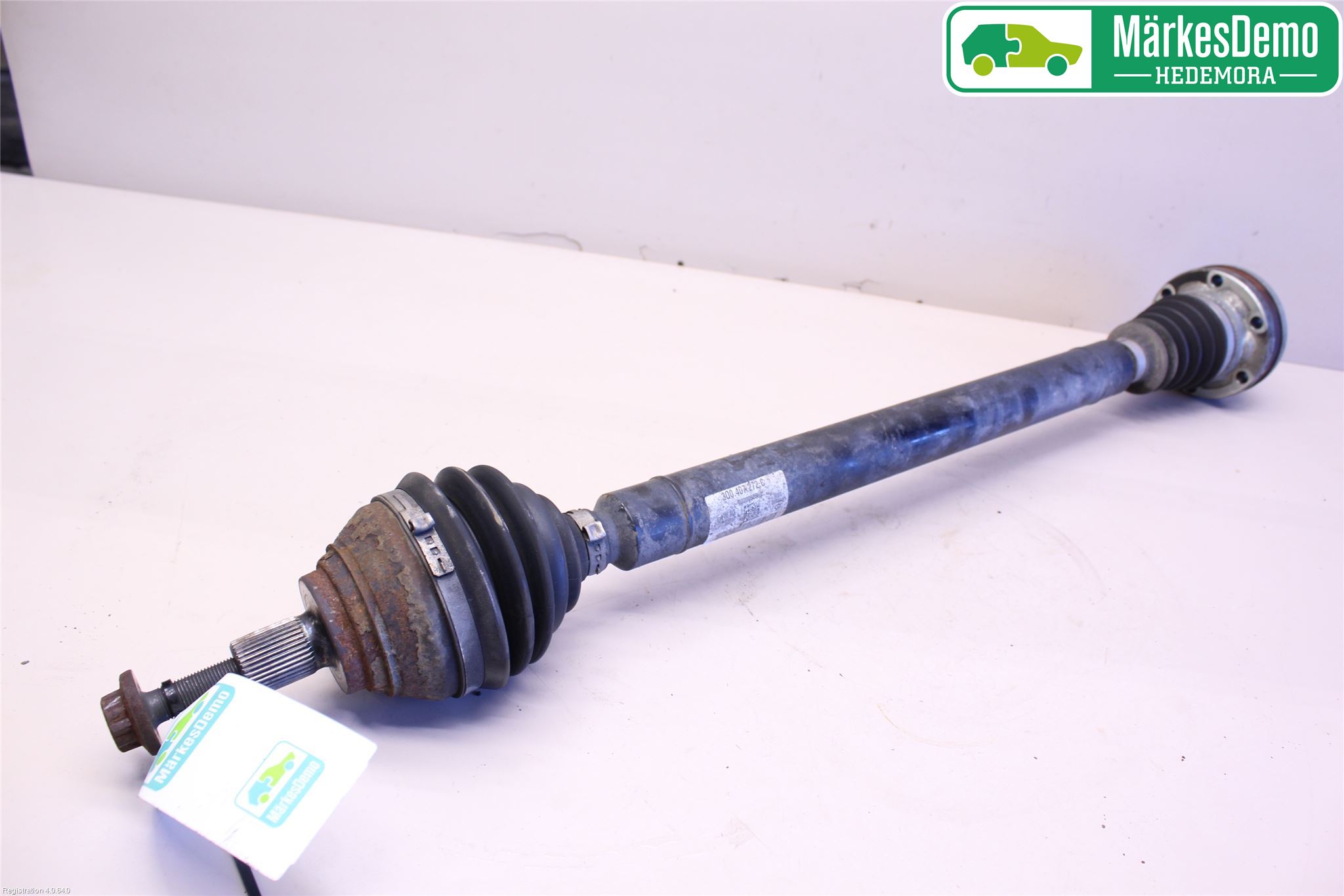 Volkswagen VW PASSAT 15-19 Drivaksel Foran Kompl Høyre
