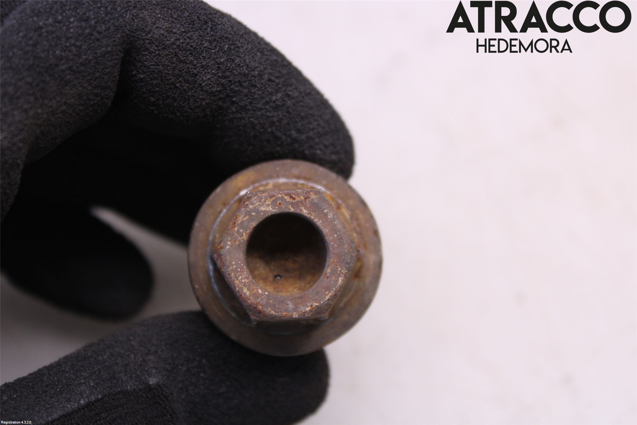 Opel VIVARO 15-19 Hjulmutter - Bolt - Sett