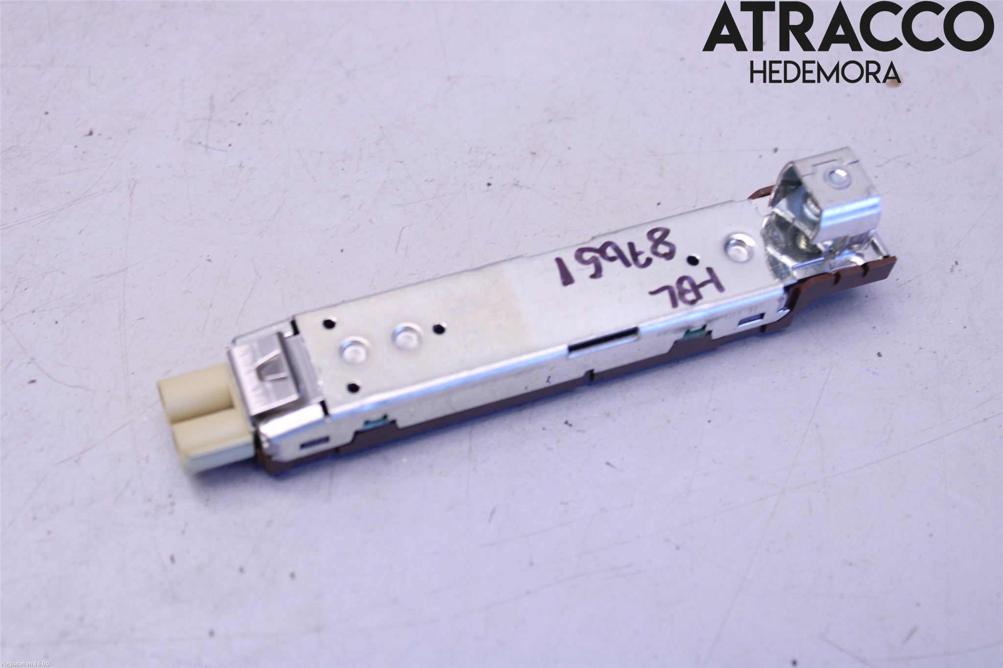 Audi Q3 F3 19- Stereo Antenneforsterker