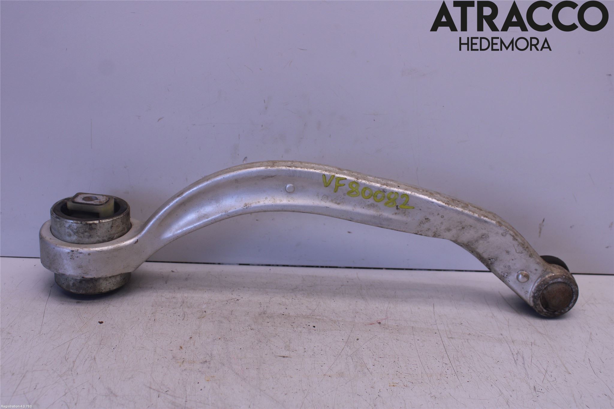 Volkswagen VW PASSAT 01-05 Bærearm Foran Venstre Nedre