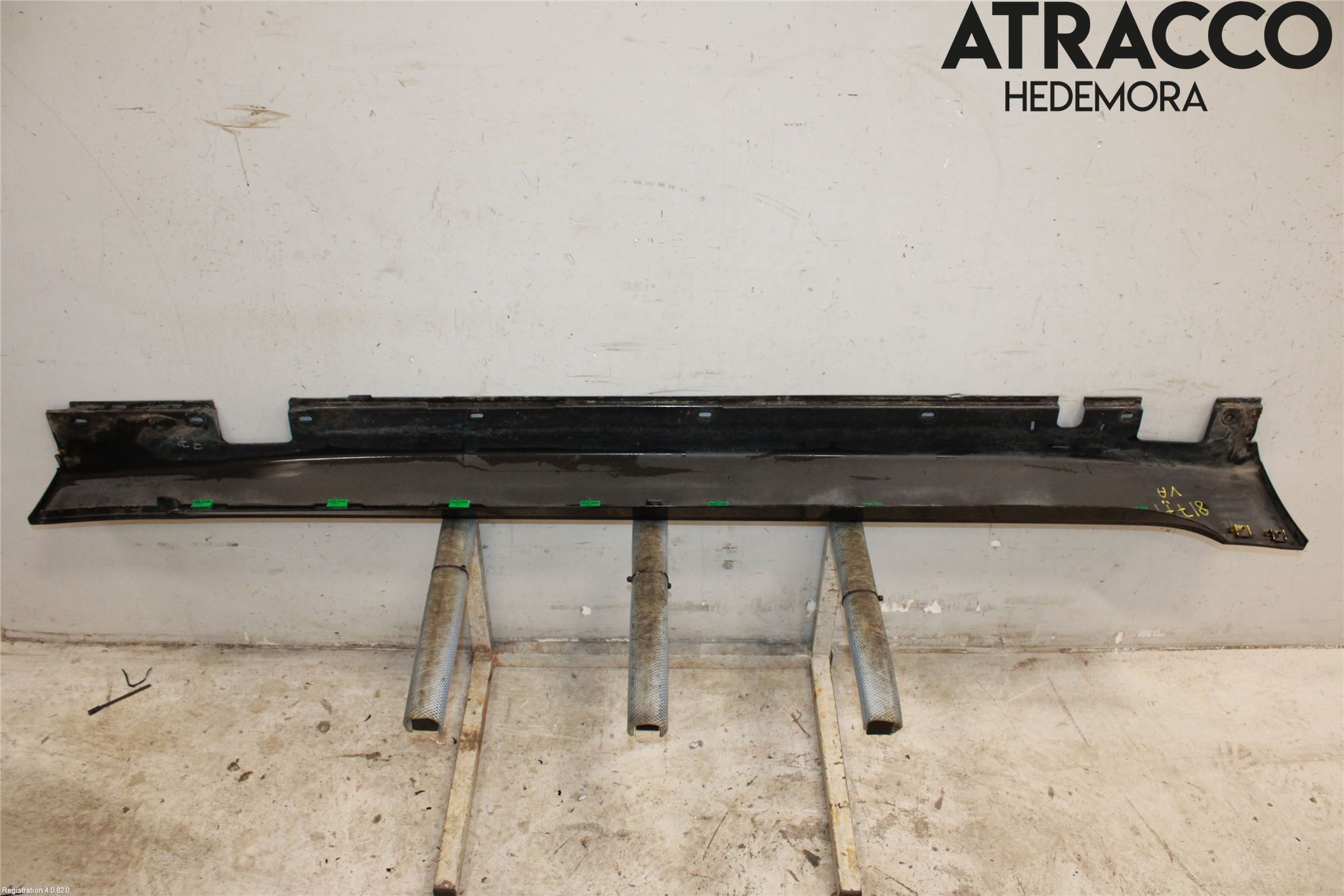 BMW 5 E60/61 Sed/Tou 02-10 Kanalskjørt Venstre
