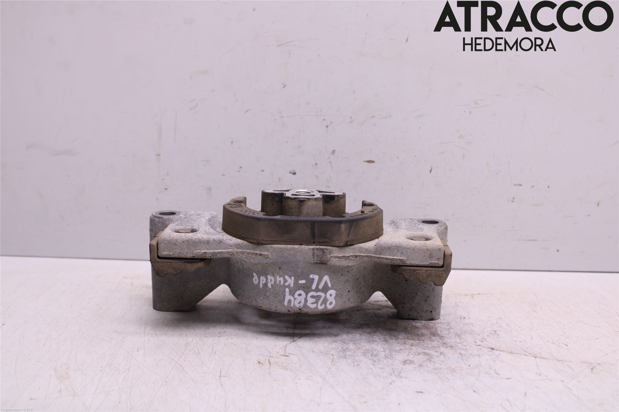 BMW 5 G30/G31/F90 17-23 Gearkasse Feste Gummi