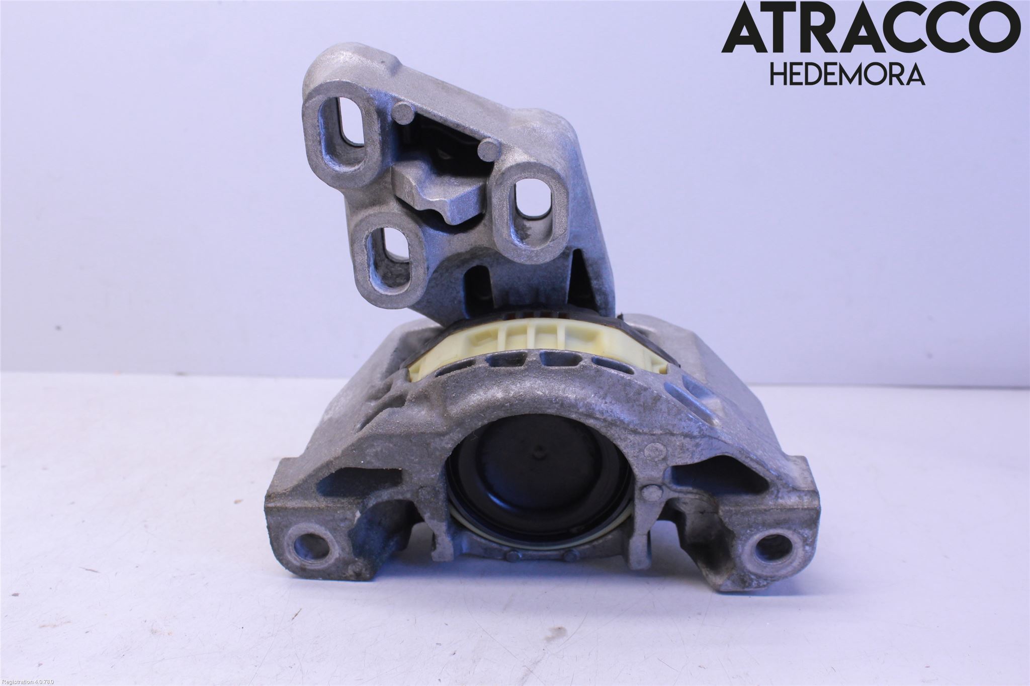 Mercedes-Benz MB GLA-KLASS (X156) 13-20 Gearkasse Feste Gummi