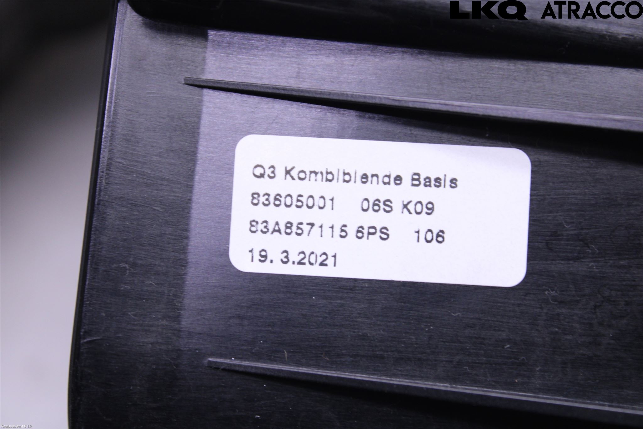 Audi Q3 F3 19- Instrument Ramme
